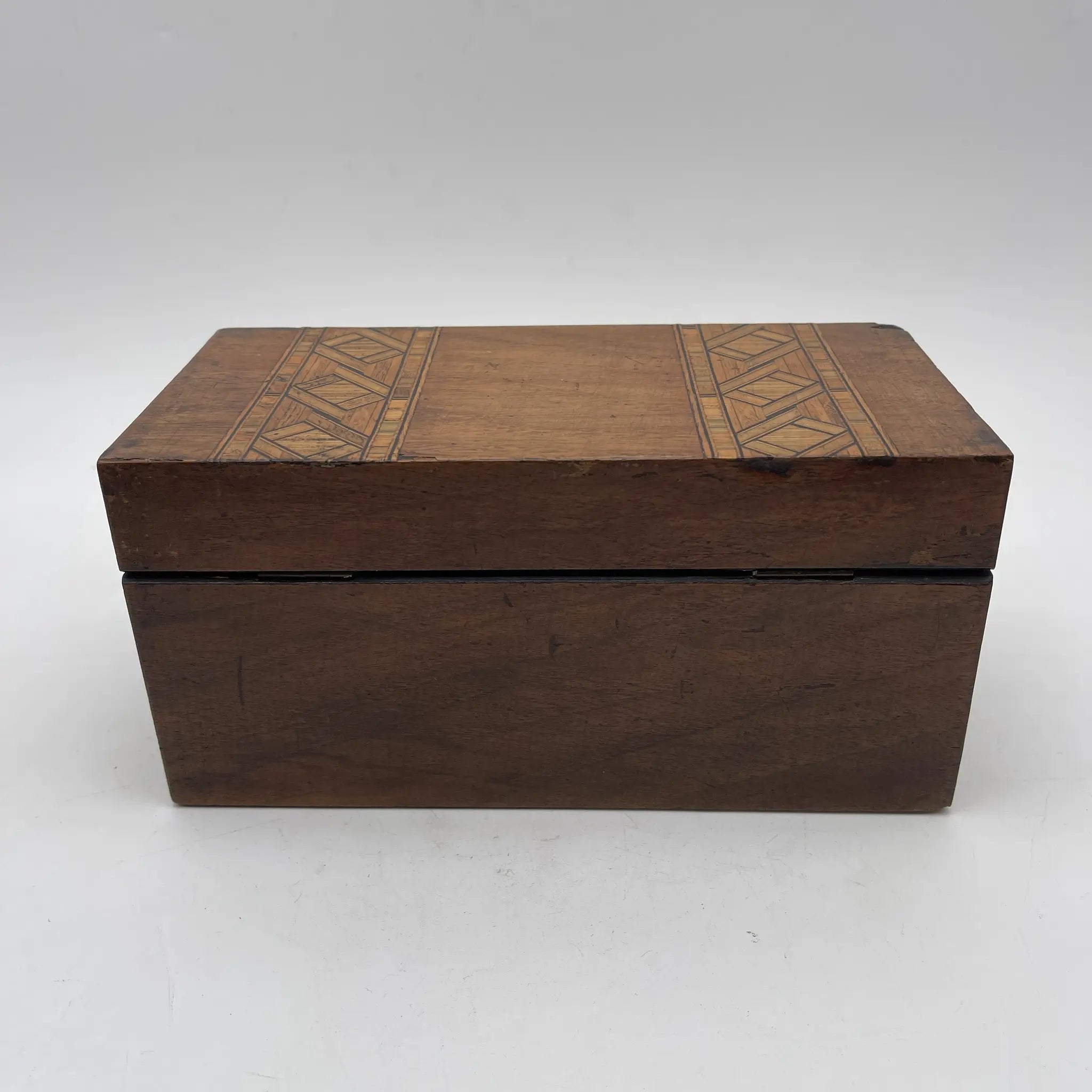 【アンティーク】 トリンケットボックス (小物入れ) / 推定1900前後 / ウォールナット材 / イギリス / パーケットリー