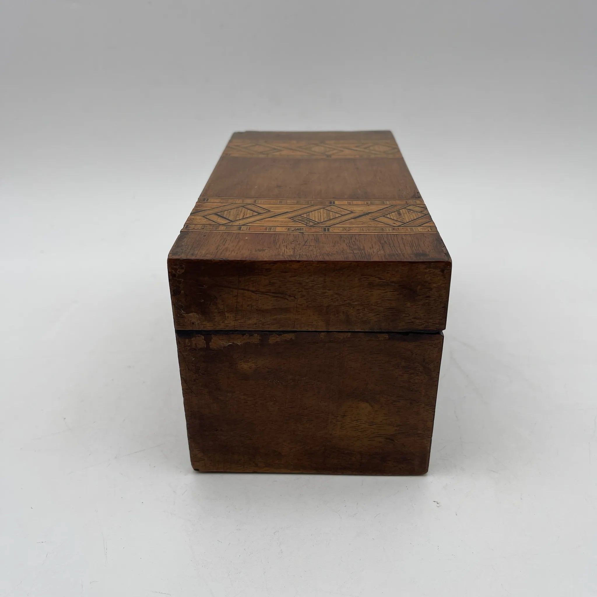 【アンティーク】 トリンケットボックス (小物入れ) / 推定1900前後 / ウォールナット材 / イギリス / パーケットリー