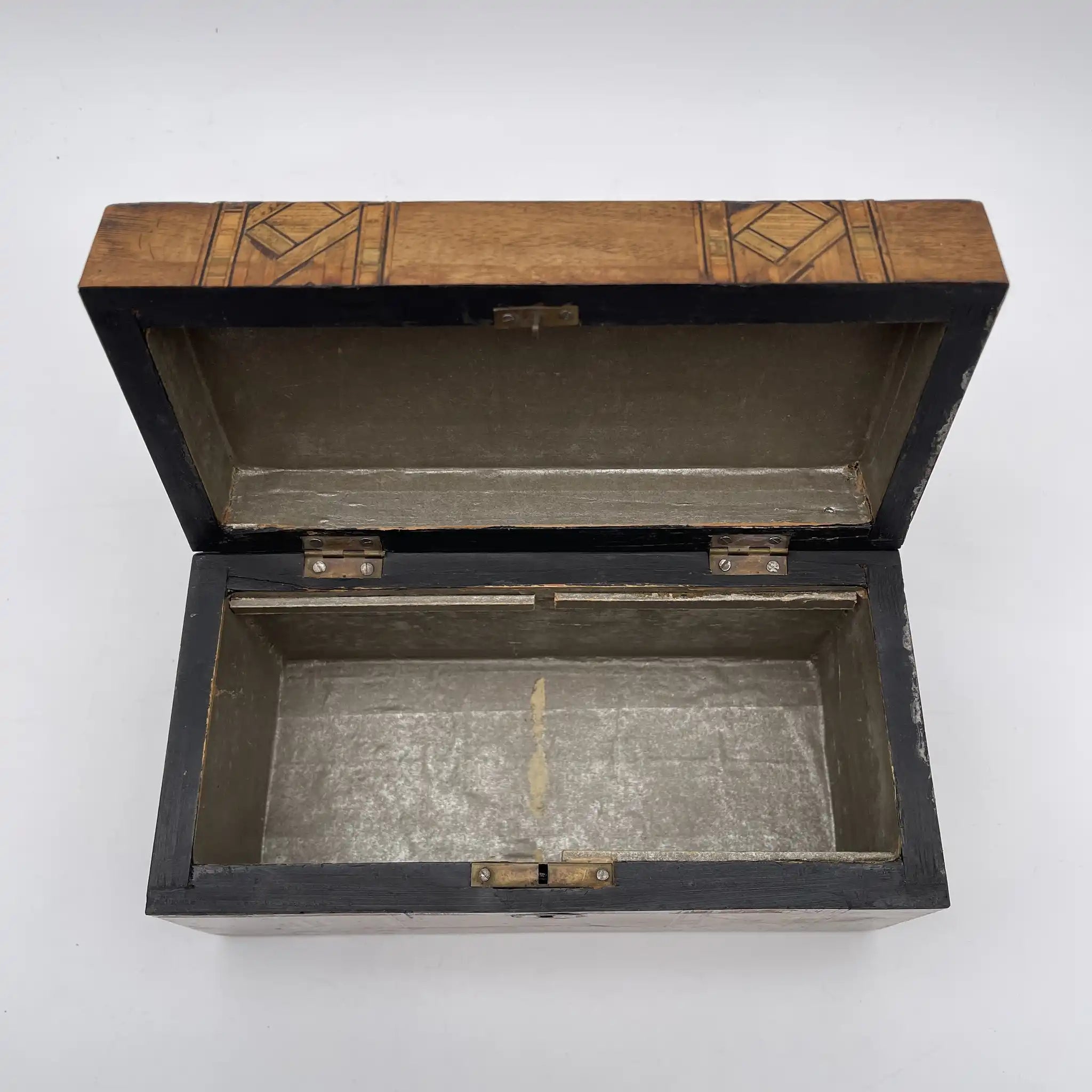 【アンティーク】 トリンケットボックス (小物入れ) / 推定1900前後 / ウォールナット材 / イギリス / パーケットリー