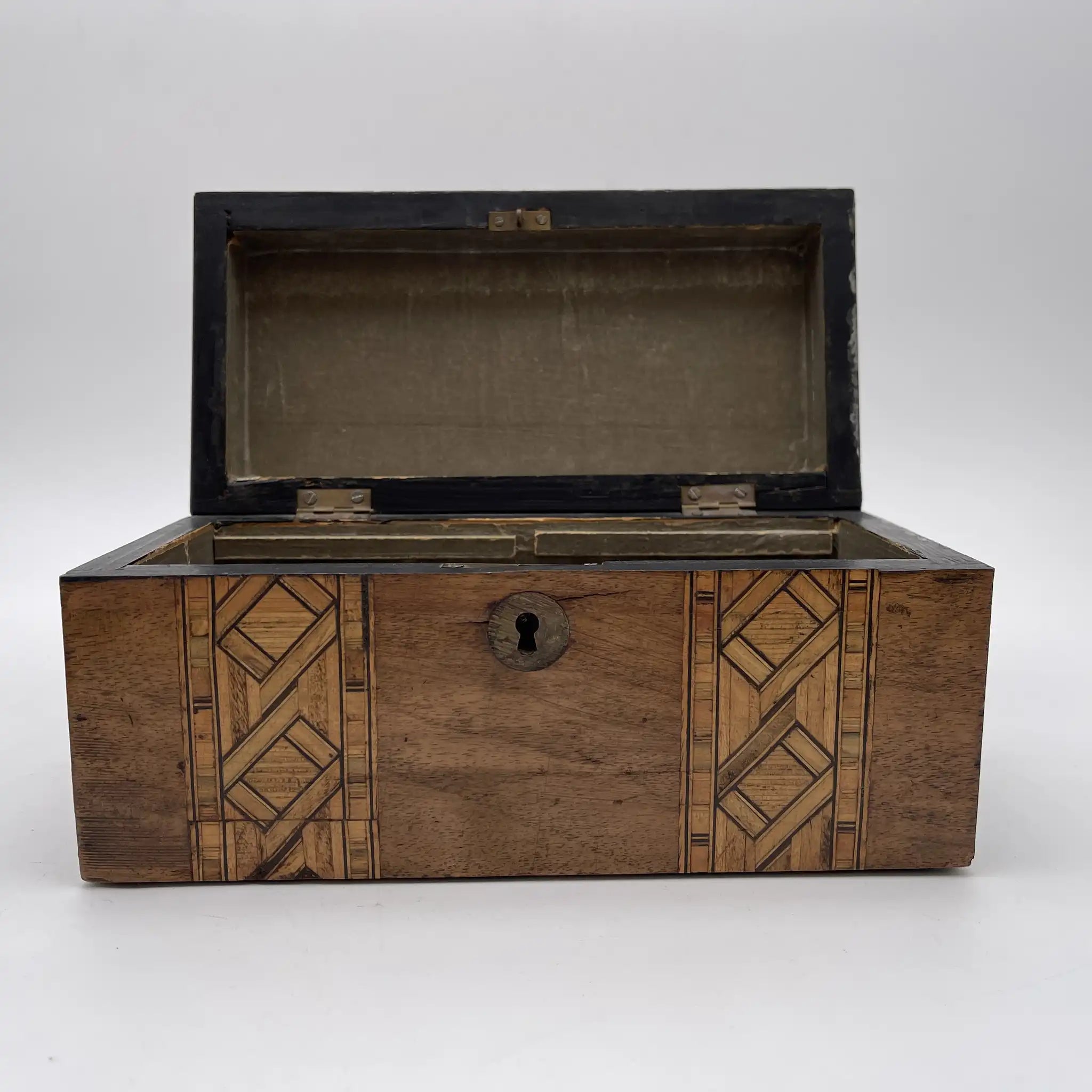 【アンティーク】 トリンケットボックス (小物入れ) / 推定1900前後 / ウォールナット材 / イギリス / パーケットリー