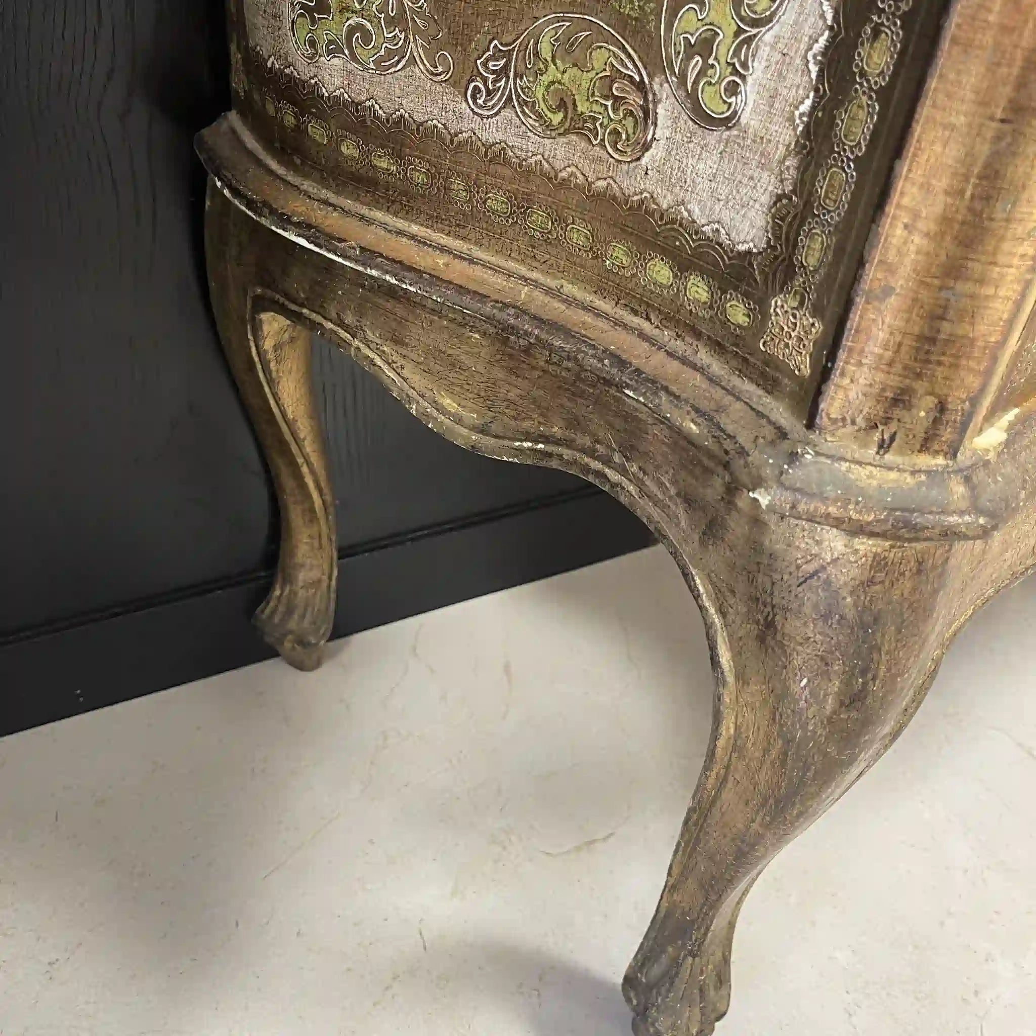 【アンティーク】 チェスト / ロココ調 / イタリア