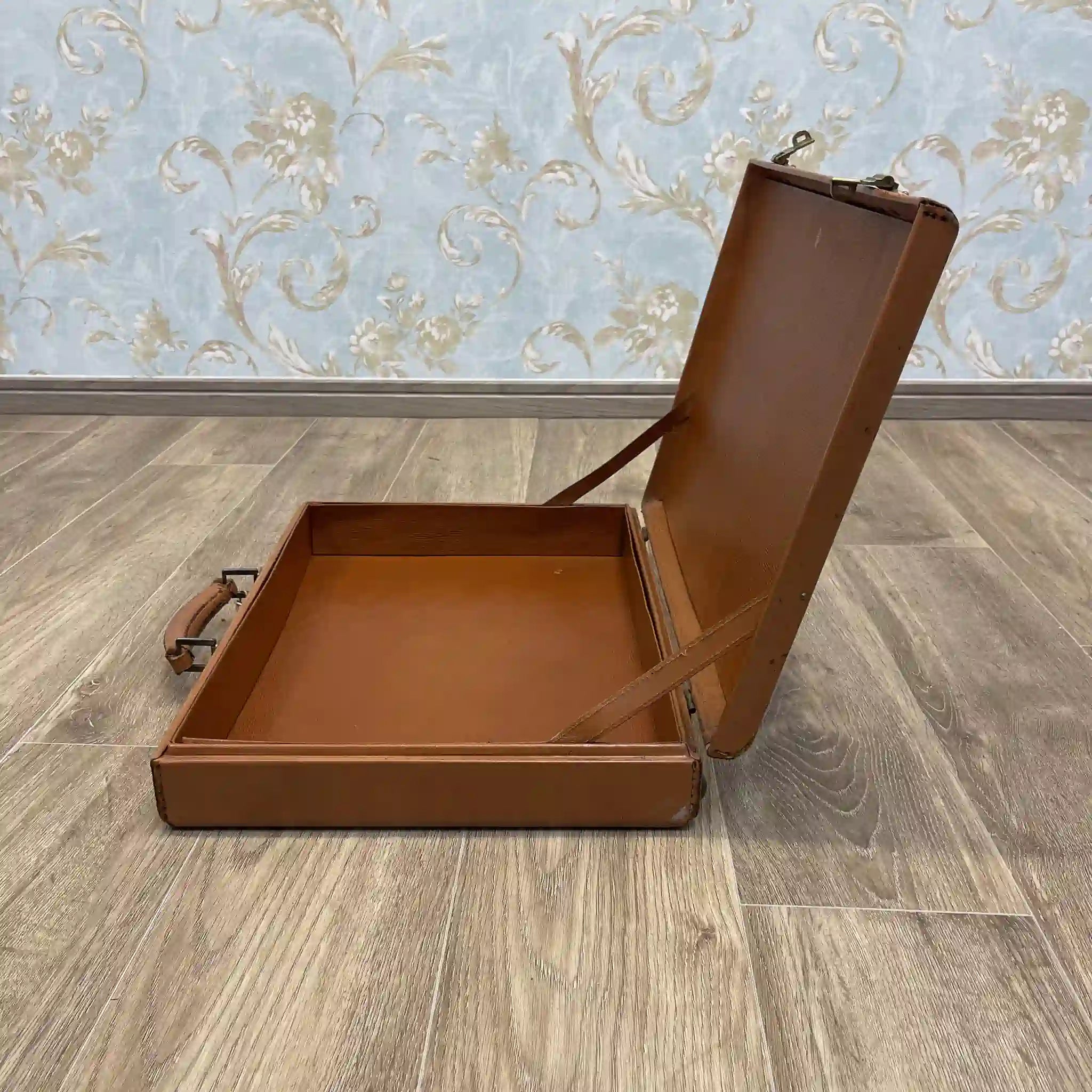 【アンティーク】 トランク(スーツケース) / 本革 / イギリス