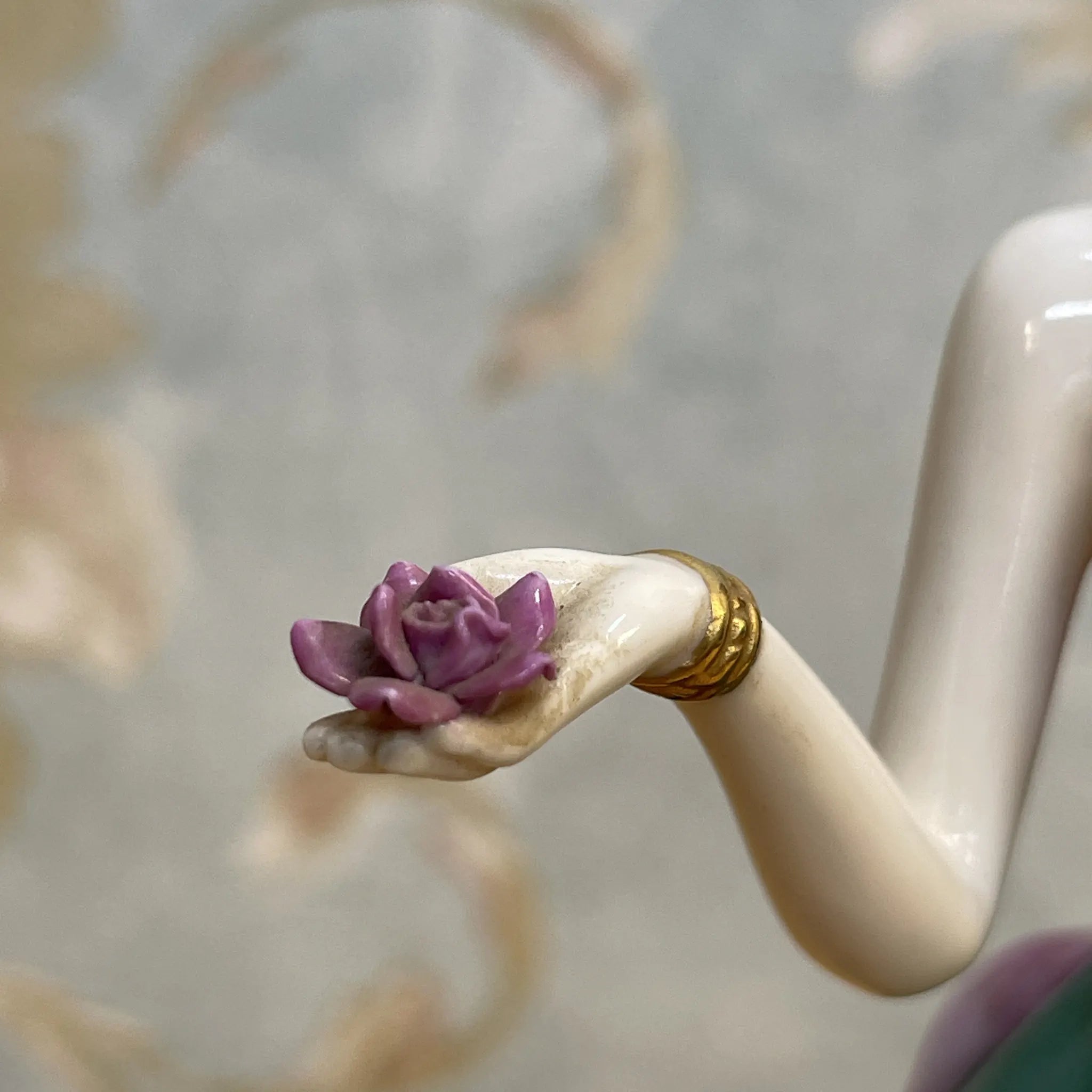 【リユース】 フィギュリン (陶磁器人形) / Royal Doulton / Jessica / 2000s / Bone China / イギリス / Tim Mason, ハンドペイント