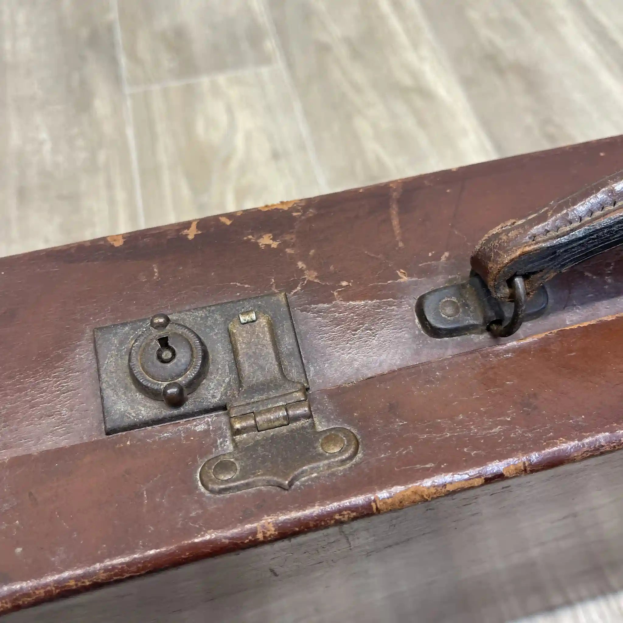 【アンティーク】 トランク(スーツケース) / 本革 / イギリス