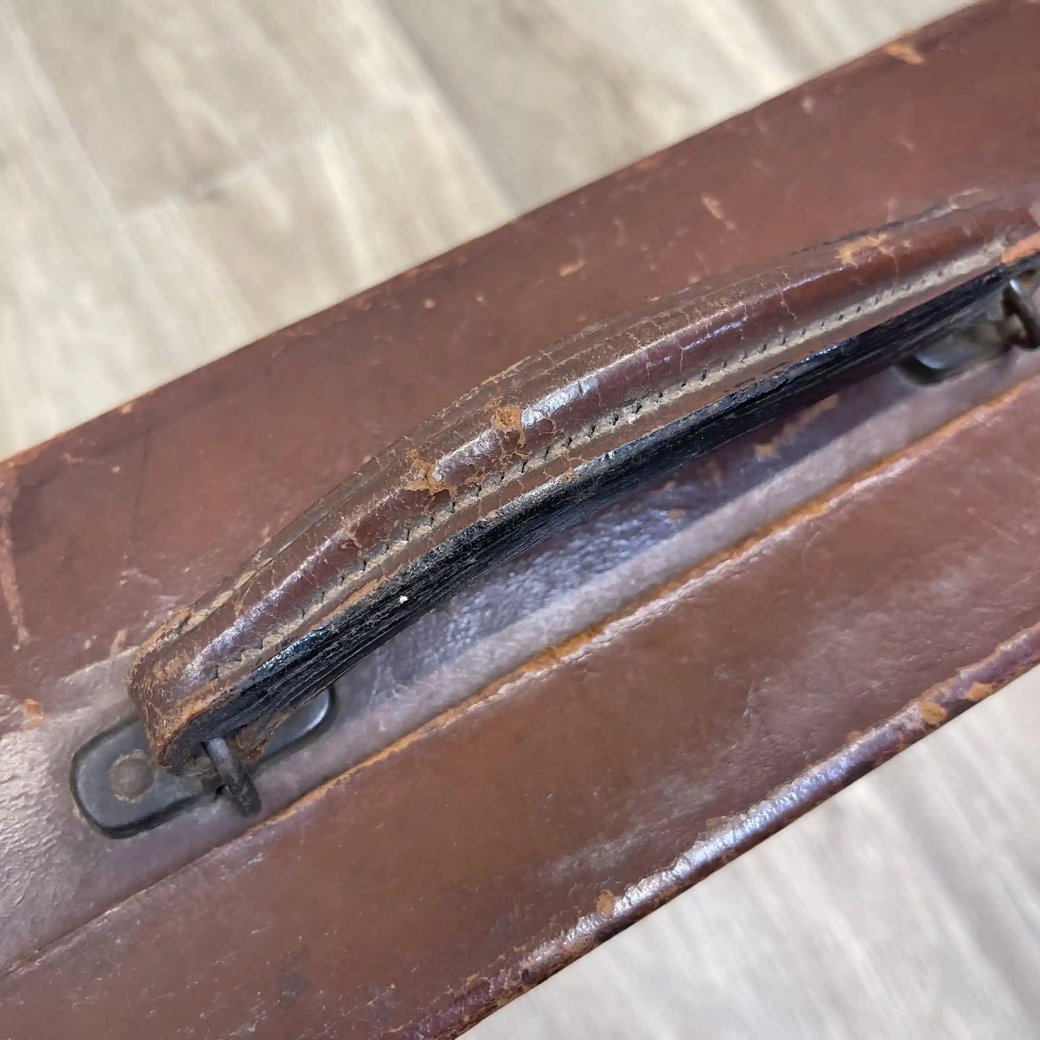 【アンティーク】 トランク(スーツケース) / 本革 / イギリス