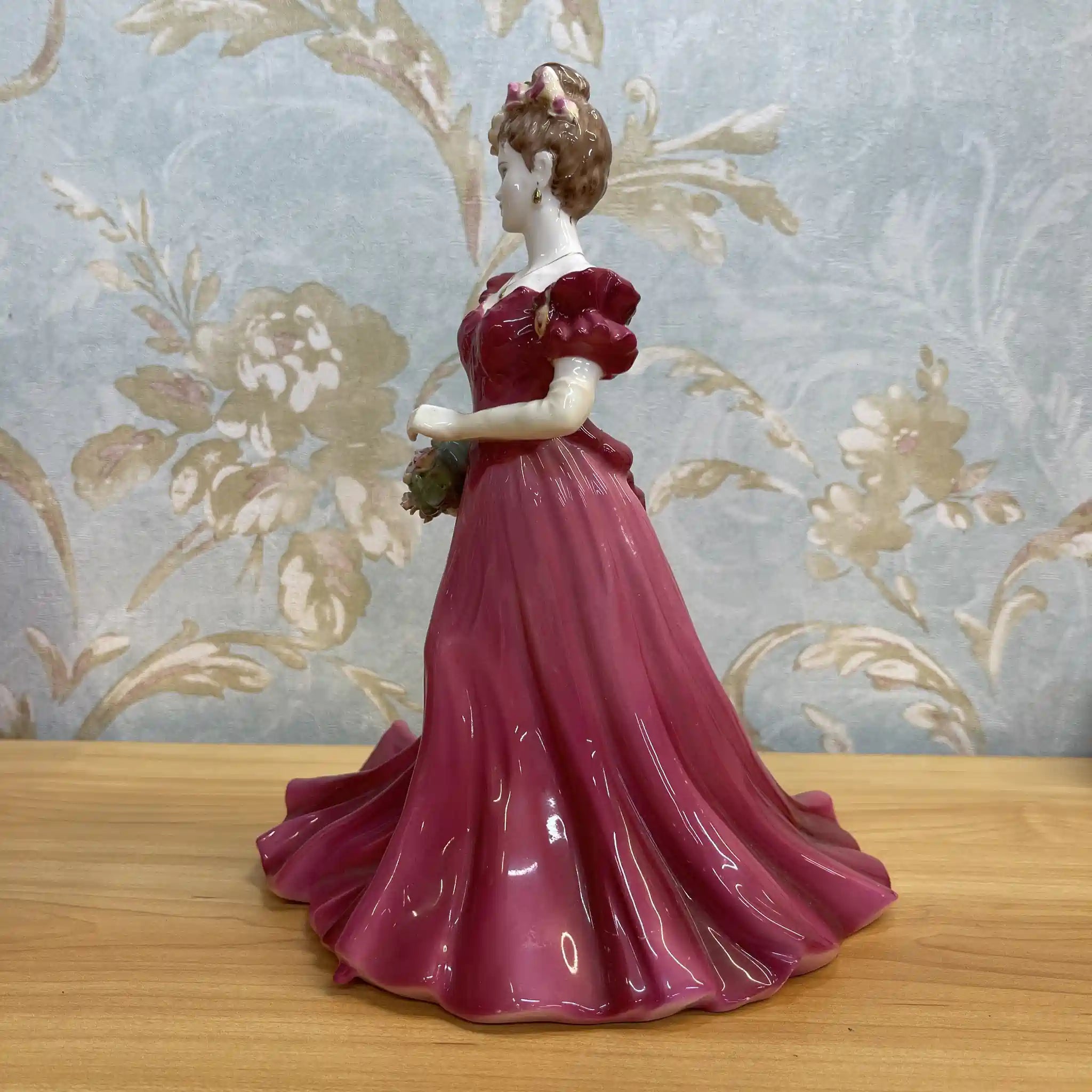 【リユース】 フィギュリン (陶磁器人形) / Coalport / Ladies of Fashion / Jenny / 推定2000前後 / Bone China / イギリス / Jack Glynn, ハンドペイント