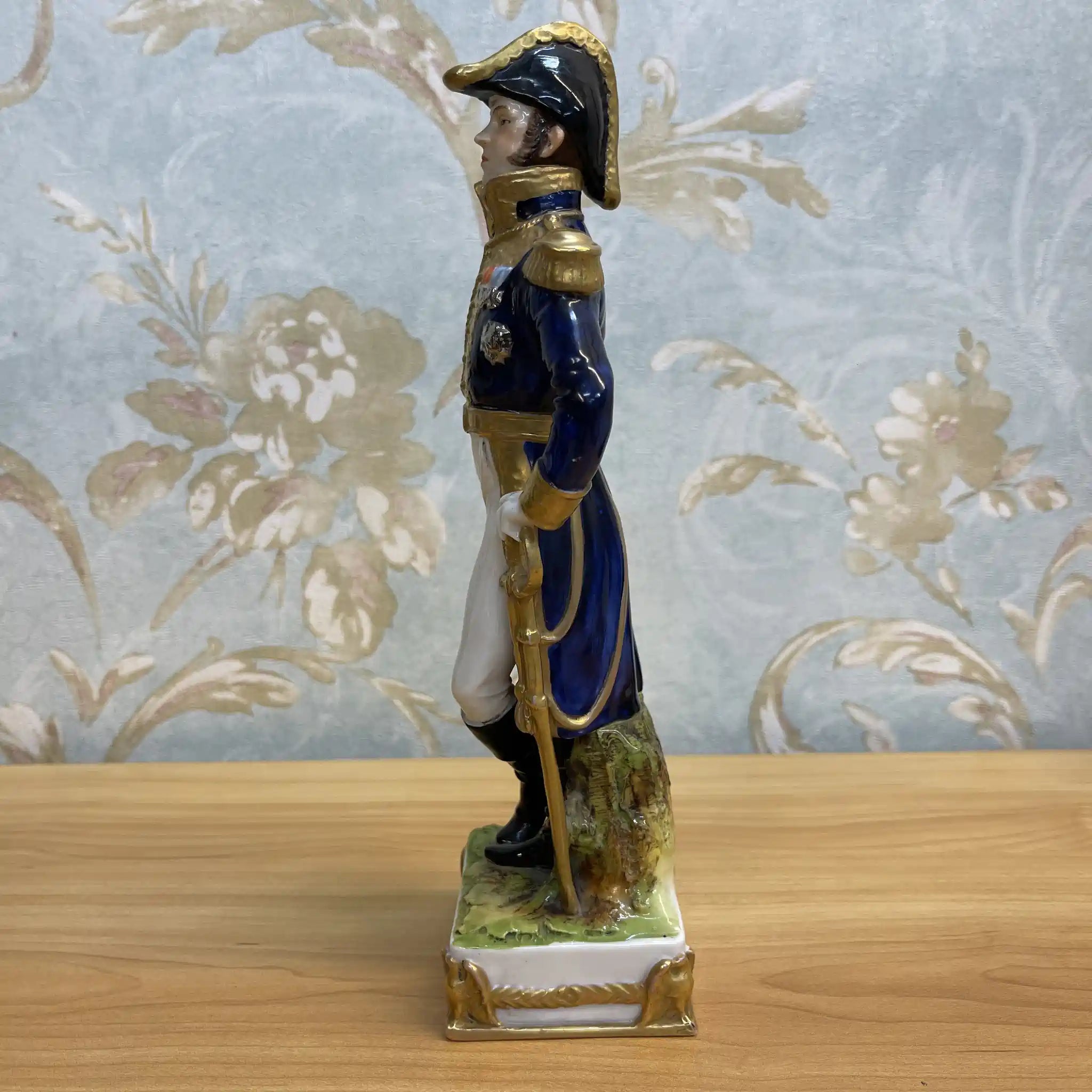 【ビンテージ】 フィギュリン (陶磁器人形) / Exelmans / 推定20C中後期 / 磁器 / フランス / ナポレオン軍, ハンドペイント