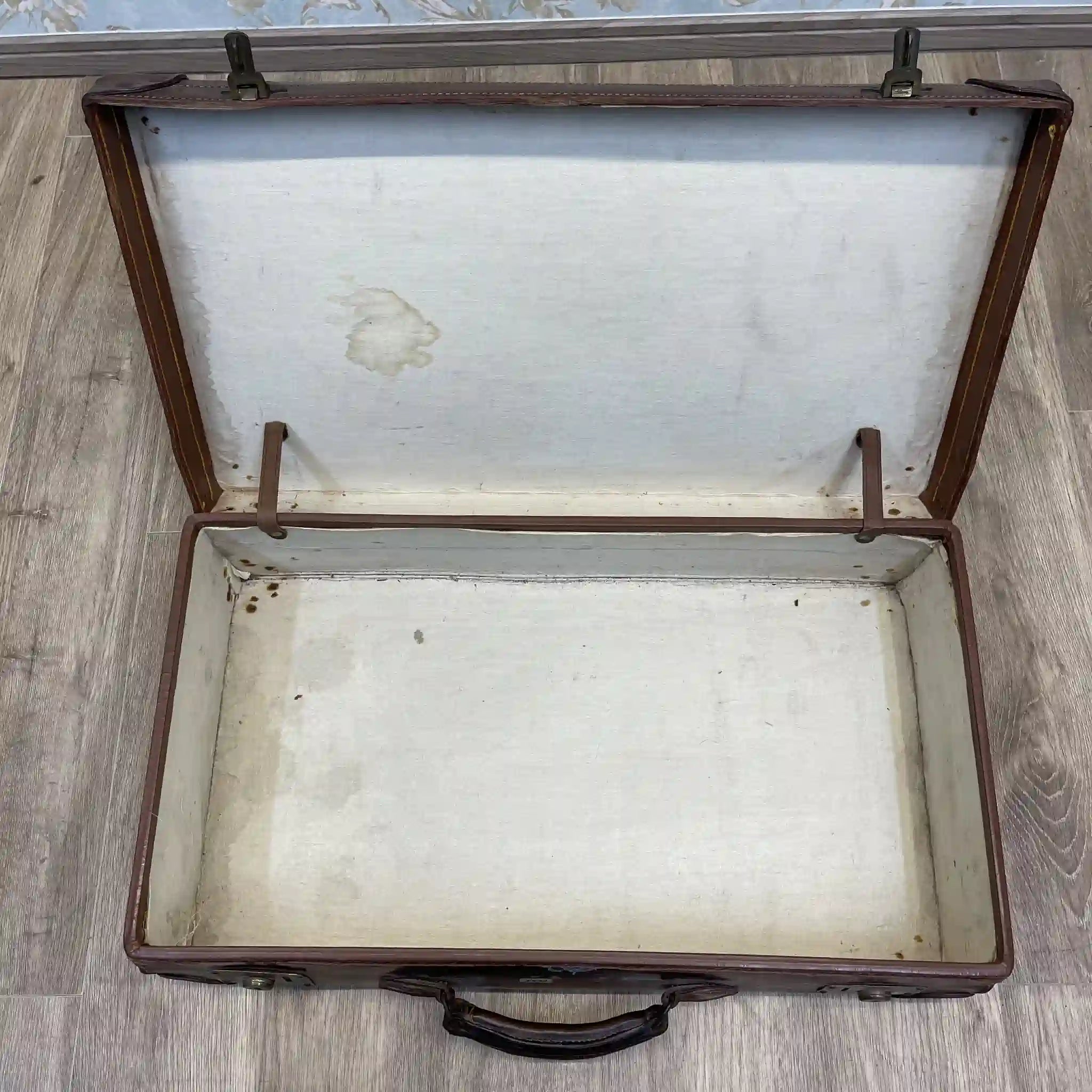 【アンティーク】 トランク(スーツケース) / 本革 / イギリス