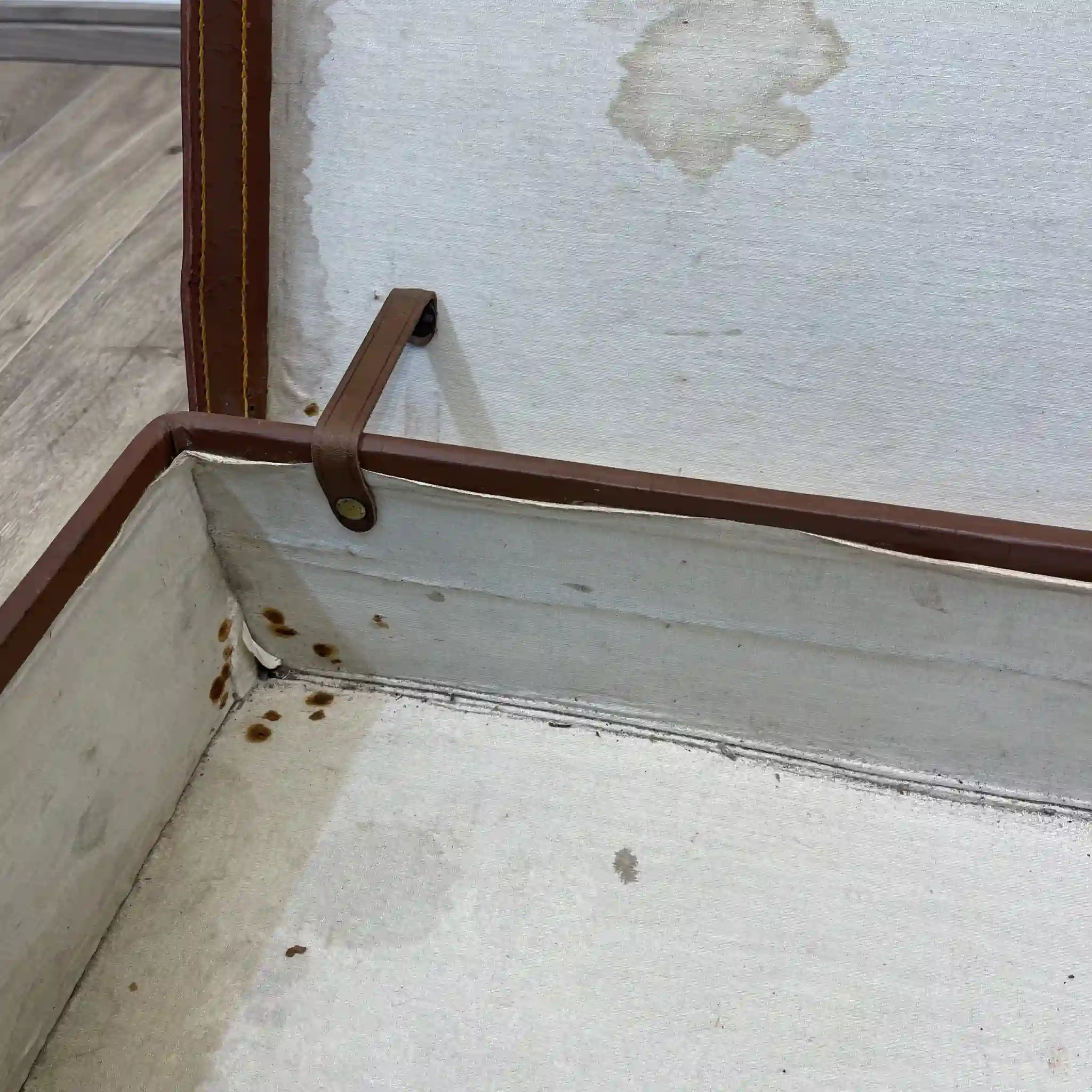 【アンティーク】 トランク(スーツケース) / 本革 / イギリス