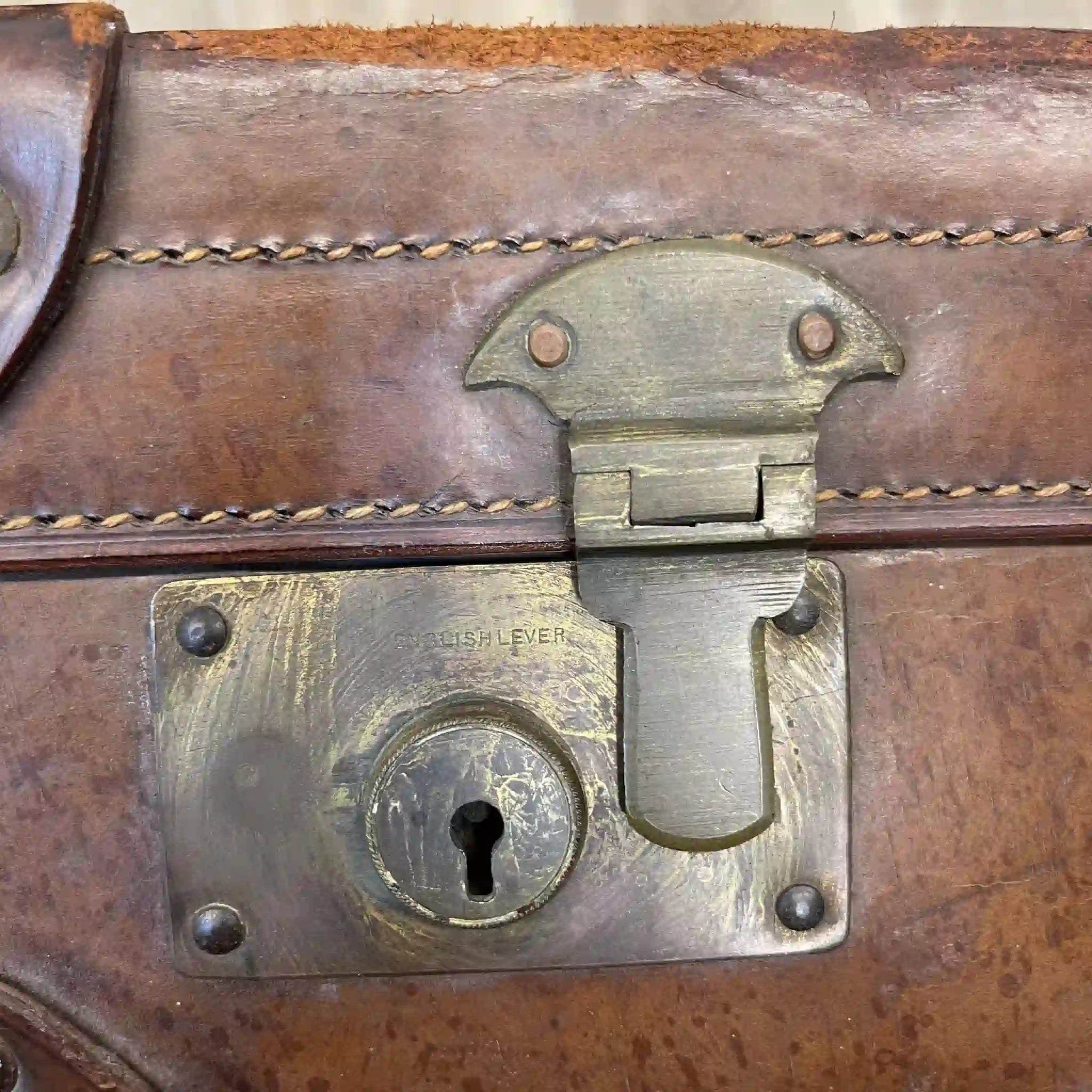 【アンティーク】 トランク(スーツケース) / 本革 / イギリス