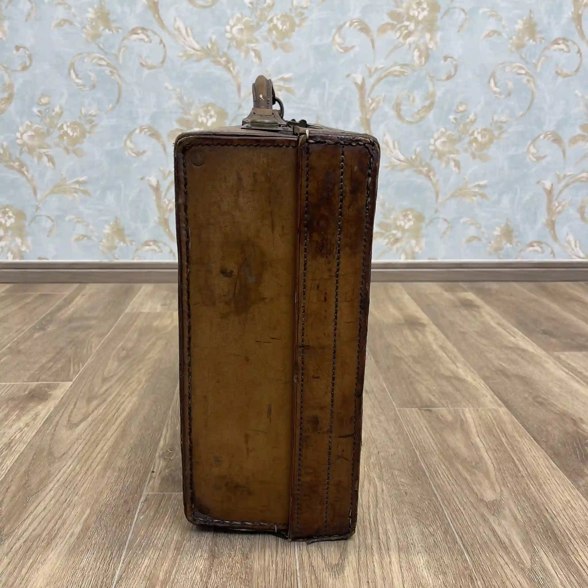 【アンティーク】 トランク(スーツケース) / 1920〜1940年代 / 本革 / イギリス