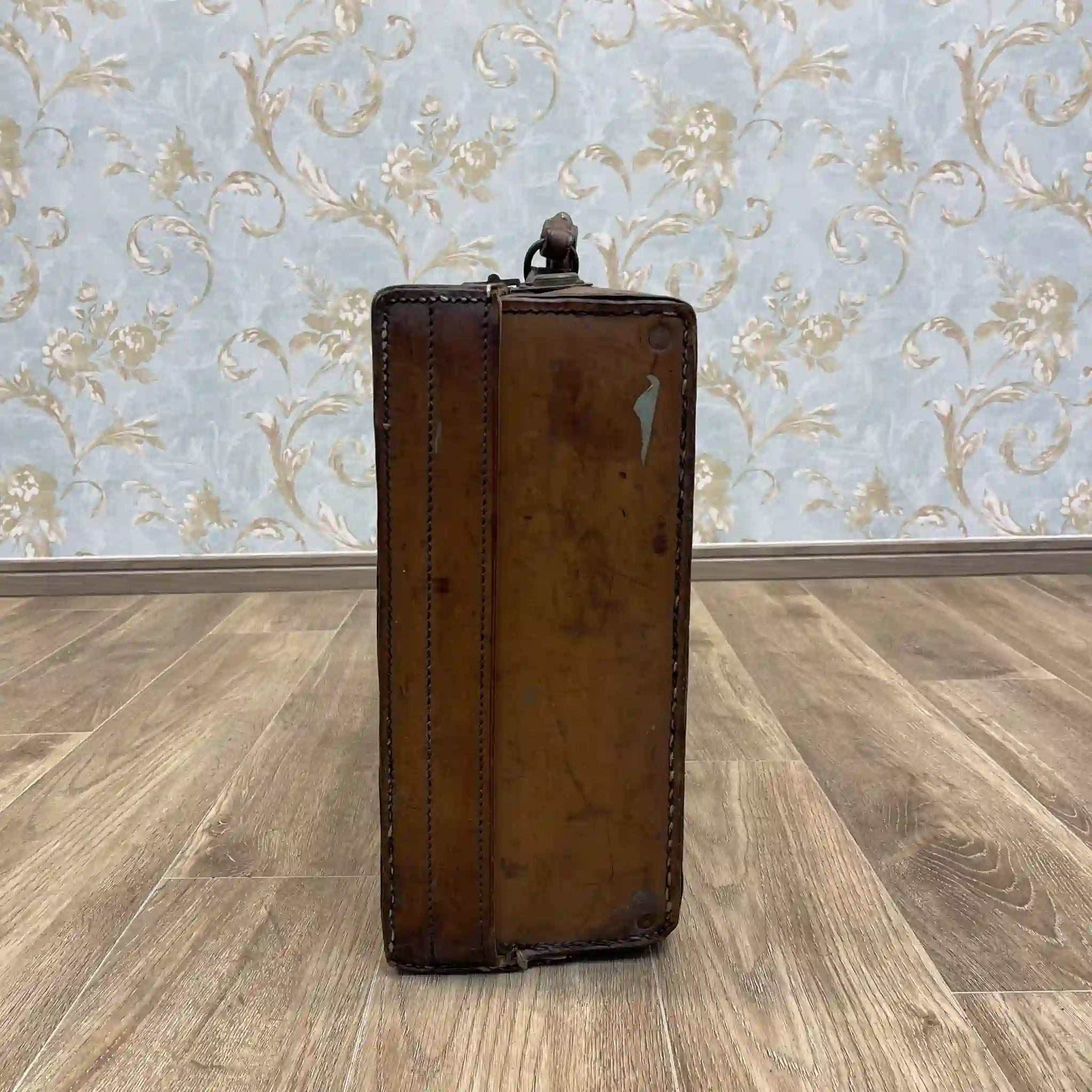 【アンティーク】 トランク(スーツケース) / 1920〜1940年代 / 本革 / イギリス