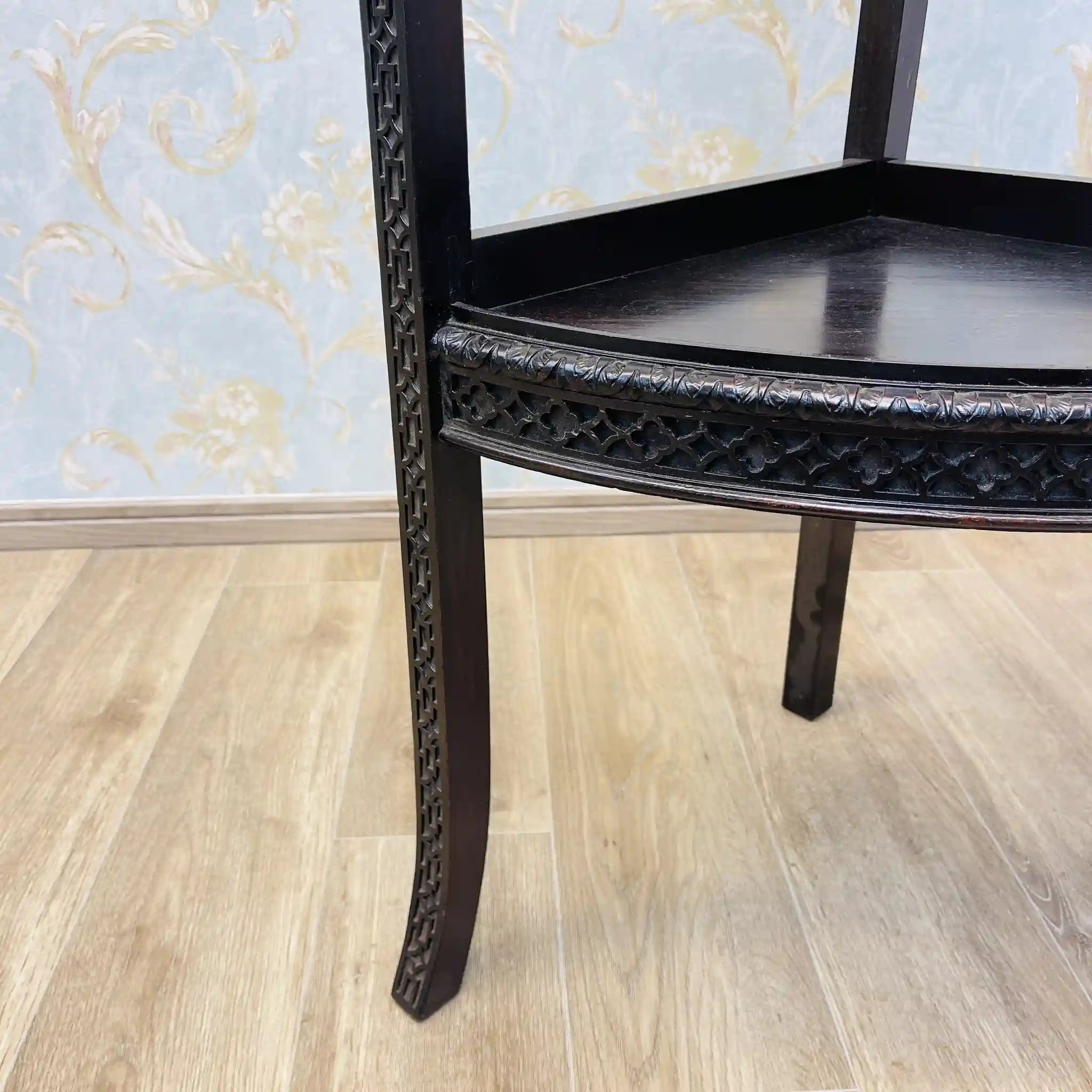 【リユース】 コーナーラック / チッペンデール様式