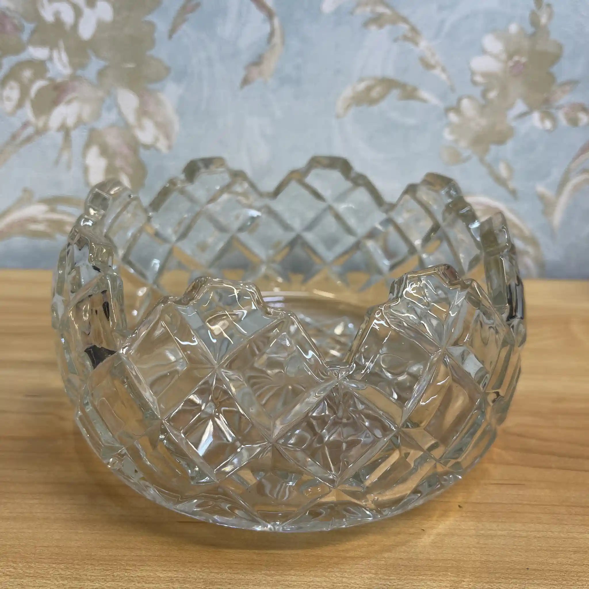 【アンティーク】 ボウル / 推定20C前期 / クリスタルガラス / ヨーロッパ / ダイヤモンドカット