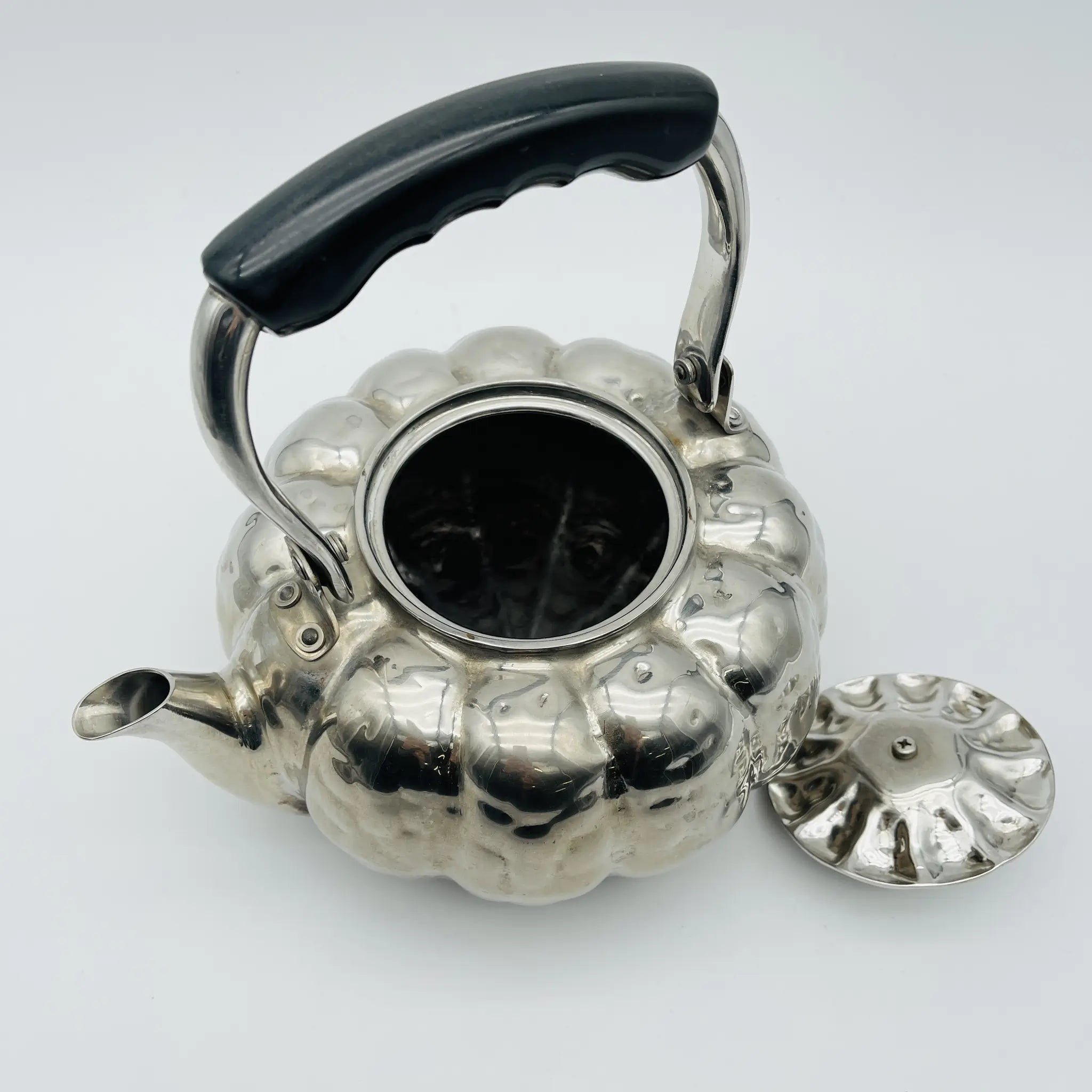 Vintage pumpkin-shaped vase / Minagawado / Japan / Silver finish