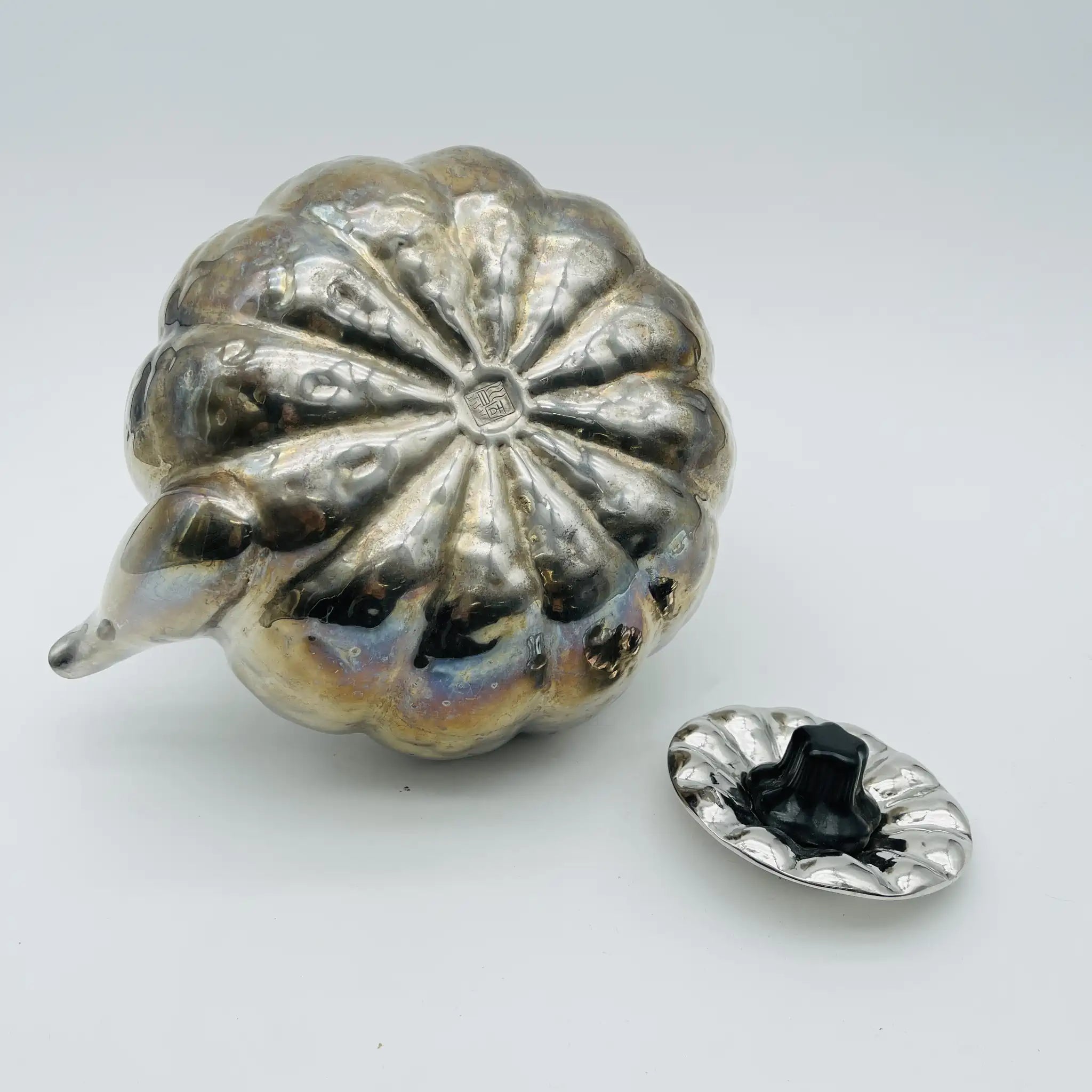 Vintage pumpkin-shaped vase / Minagawado / Japan / Silver finish
