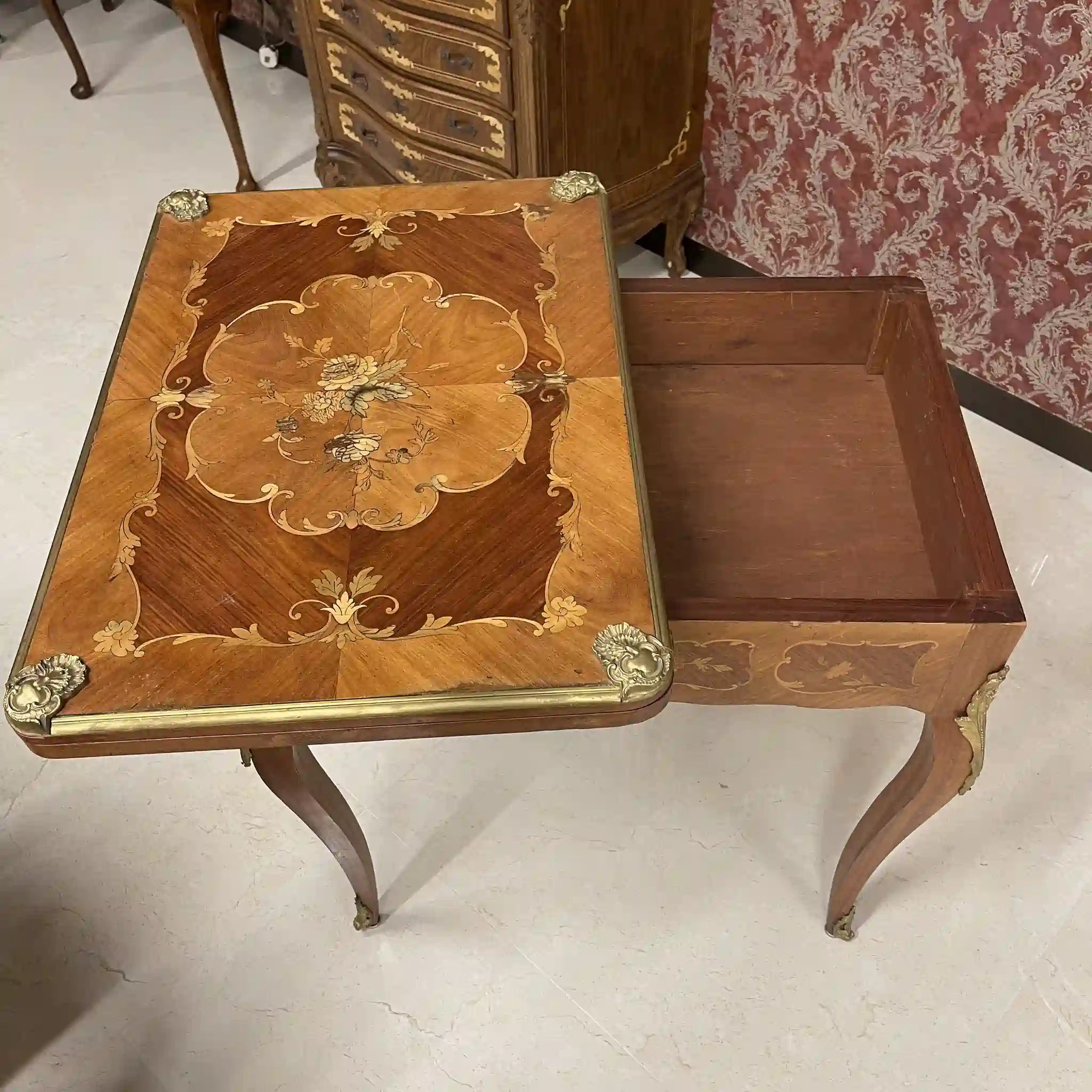 【アンティーク】 アンティークゲームテーブル / ルイ15世様式 / 20世紀前期(推定) / マホガニー材サテンウッド材 / フランス