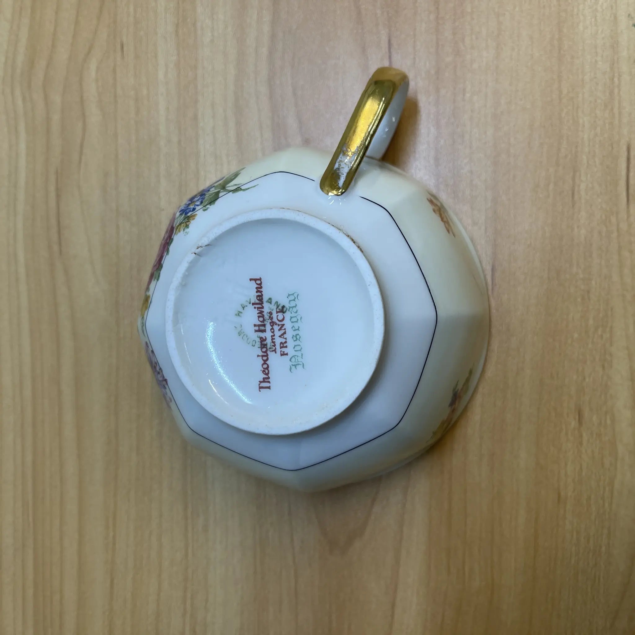 【アンティーク】 トリオ (ティーカップ&ソーサー+デザートプレート) 2P / Theodore Haviland (セオドア・アビランド) / Nosegay / 推定20C前中期 / 磁器 / フランス / ブーケ, 金彩