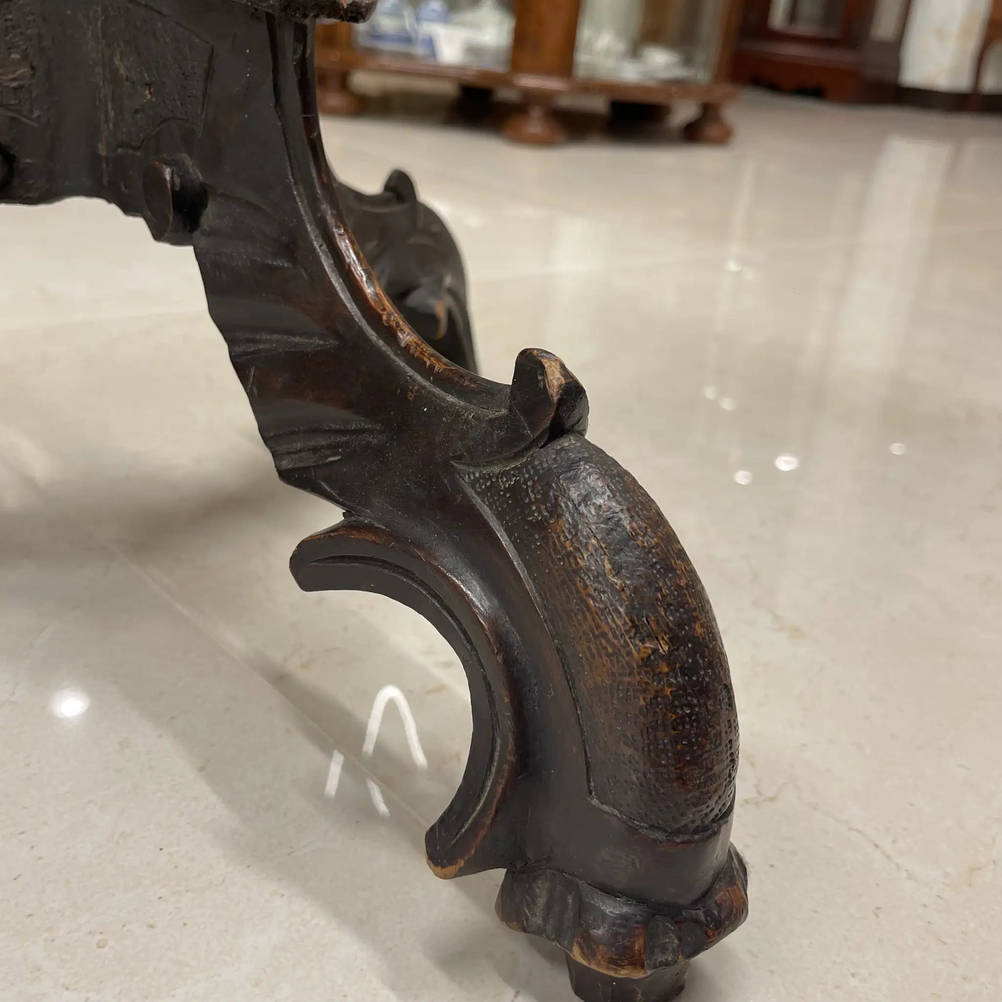 【アンティーク】 サイドテーブル 人物彫刻 / ベネチアンスタイル / 20世紀初頭(推定) / ビーチ材 (推定) / イギリス / イギリス直輸入