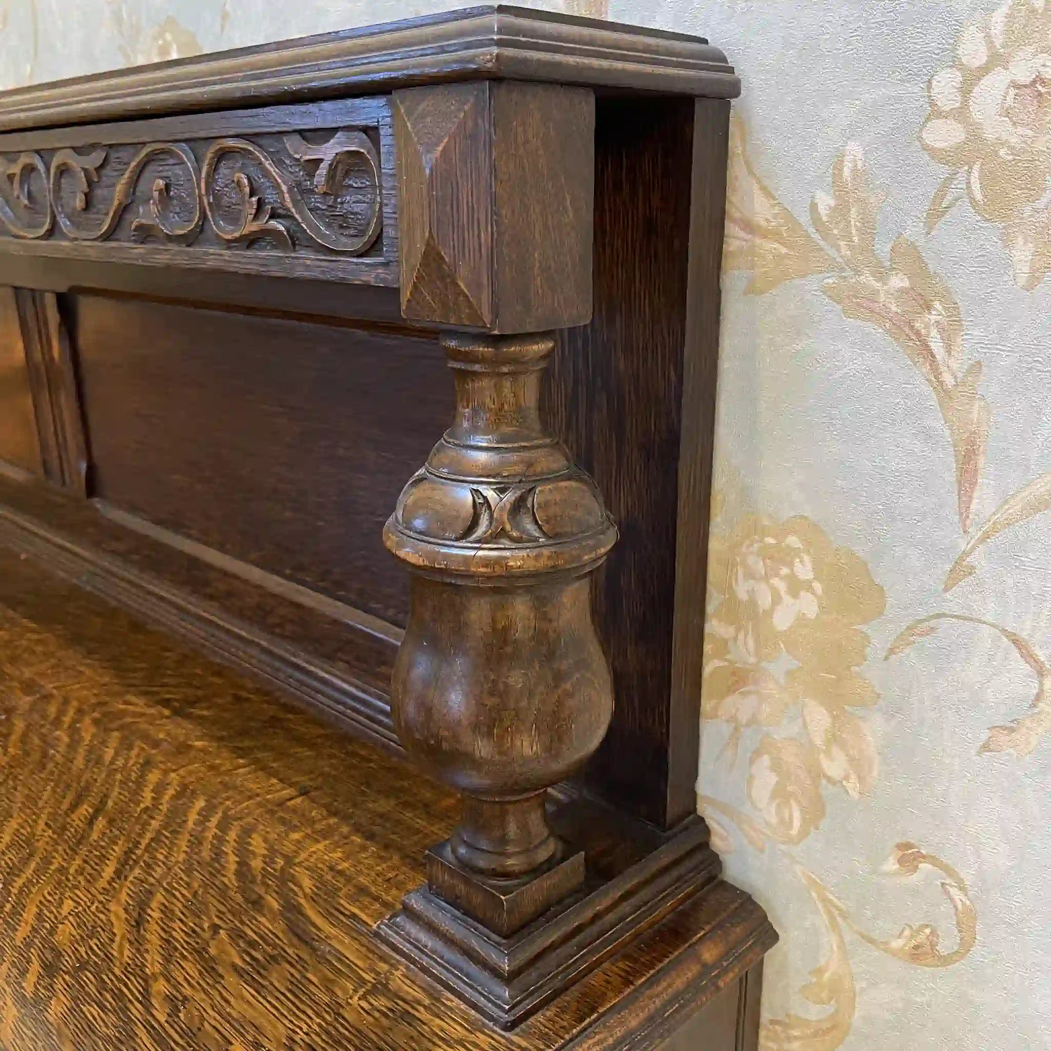 古董餐邊櫃 / 波旁腿 / 橡木 / 英國