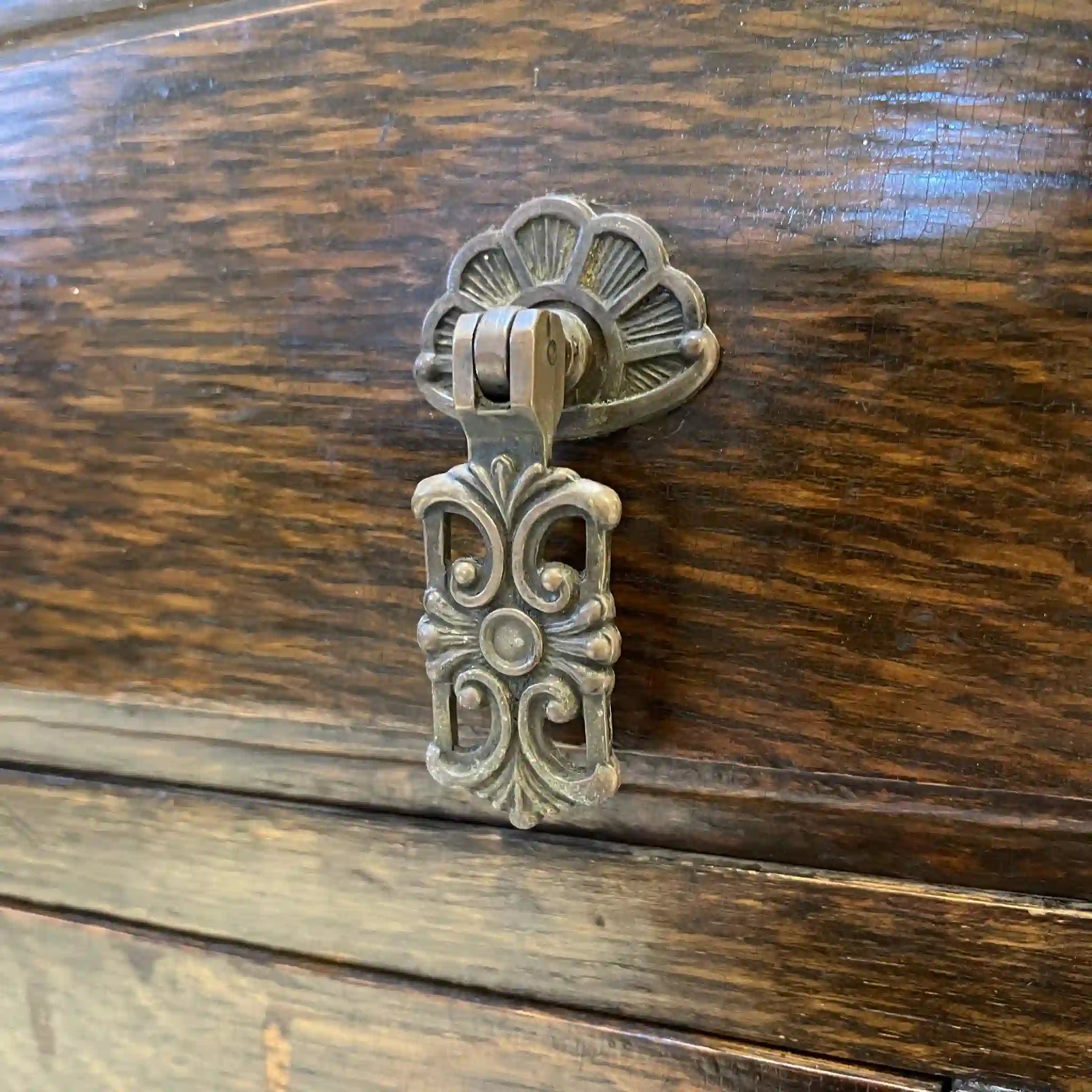 古董餐邊櫃 / 波旁腿 / 橡木 / 英國