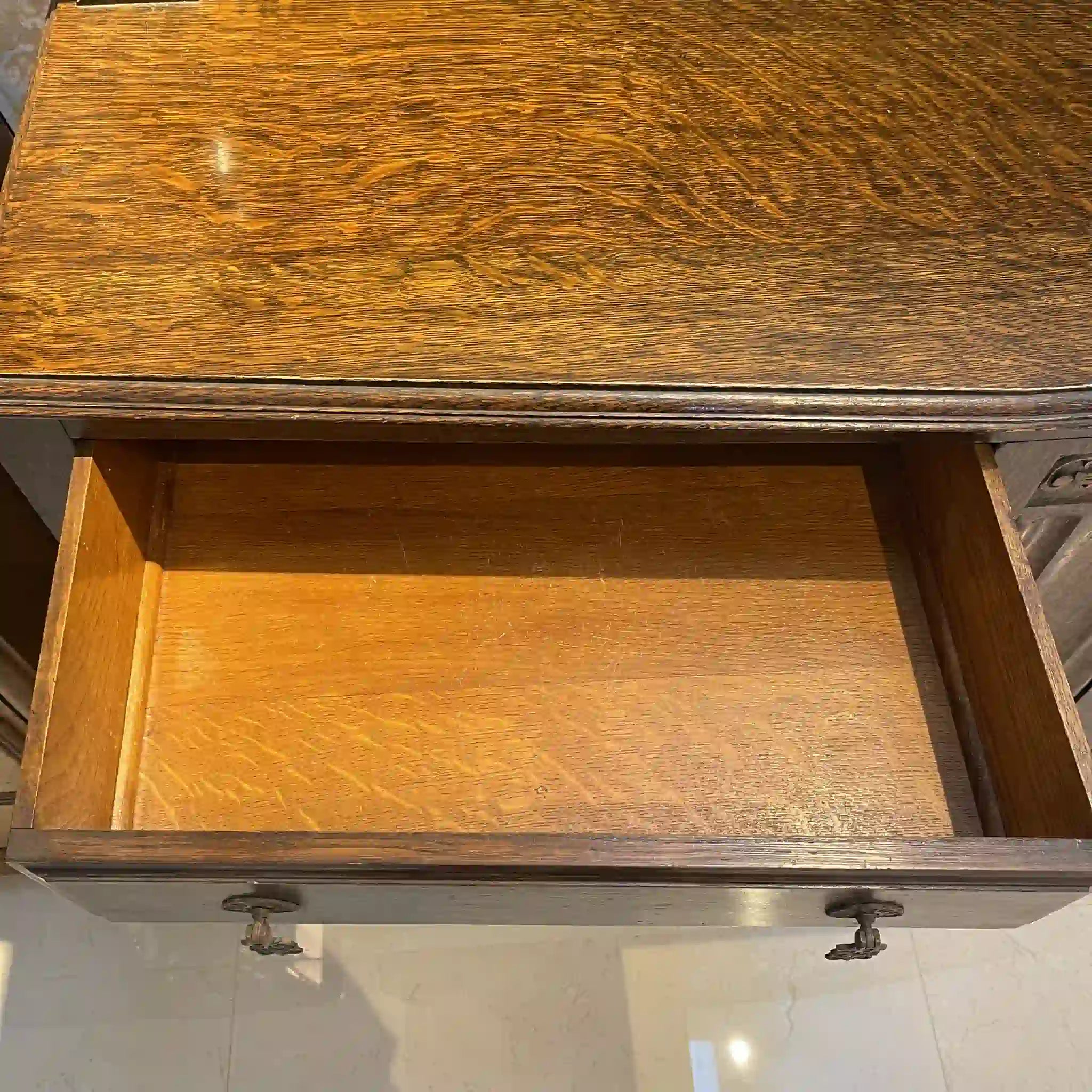 古董餐邊櫃 / 波旁腿 / 橡木 / 英國