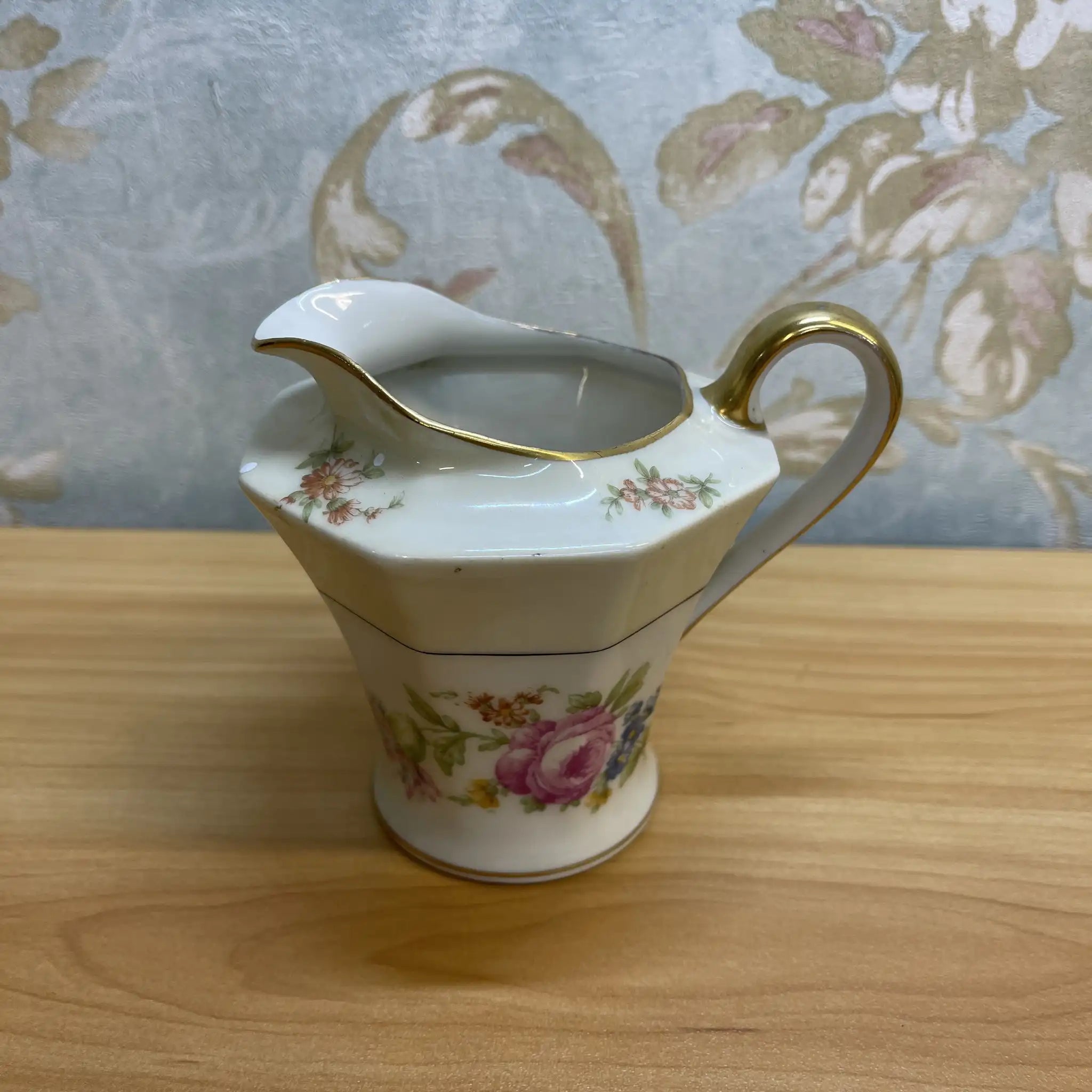 【アンティーク】 クリーマー (ミルクピッチャー) / Theodore Haviland (セオドア・アビランド) / Nosegay / 推定20C前中期 / 磁器 / フランス / ブーケ, 金彩
