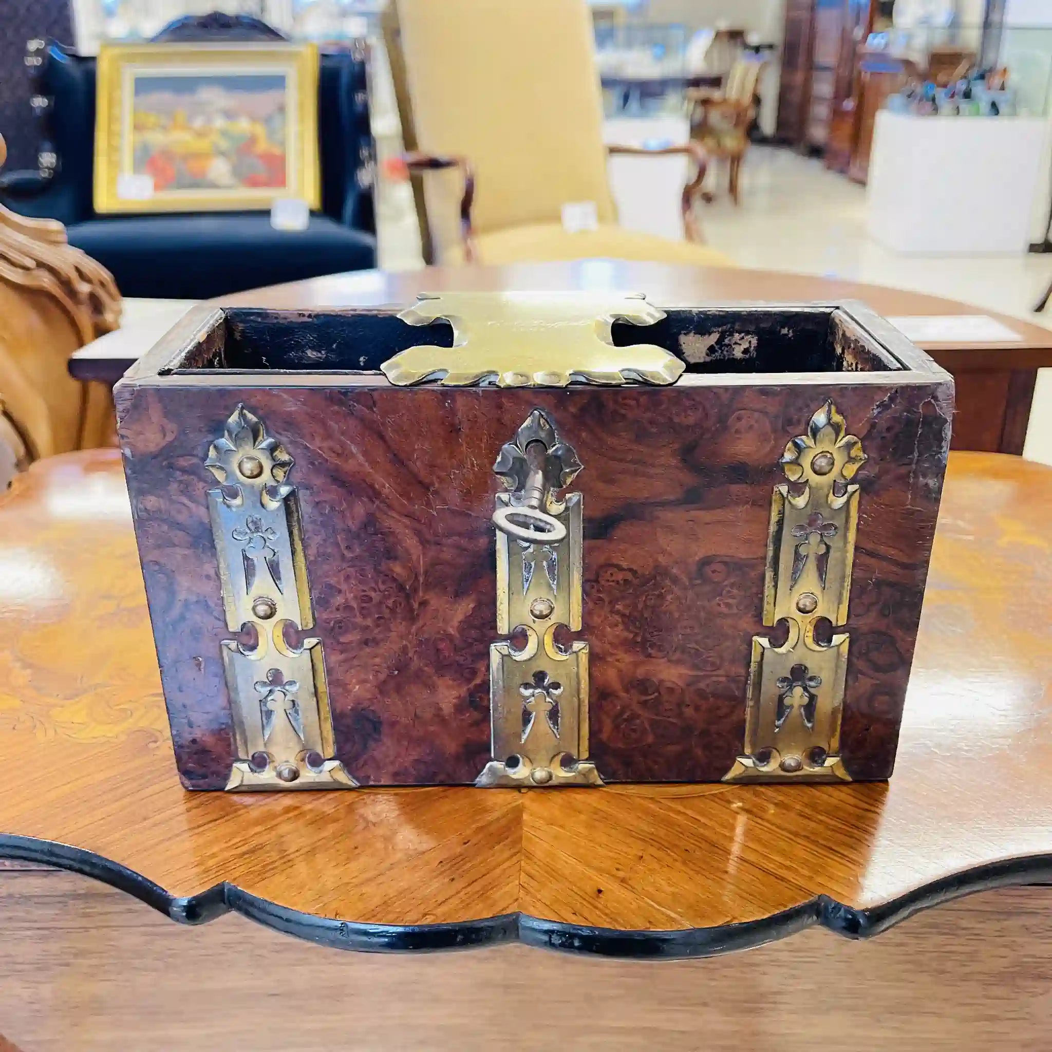 【アンティーク】 木製ドリンクボックス / 鍵付き,イギリス直輸入