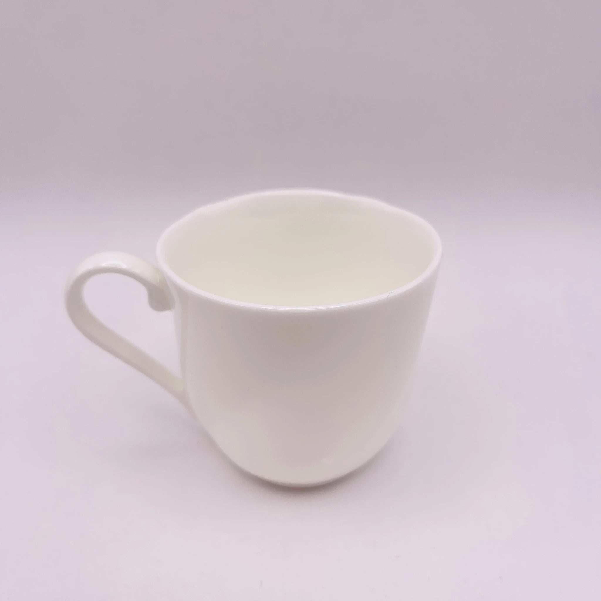 【リユース】 ティーカップ / Noritake(ノリタケ) / Barrymore (バリーモア) / Bone China / 日本 / アンサンブルホワイト