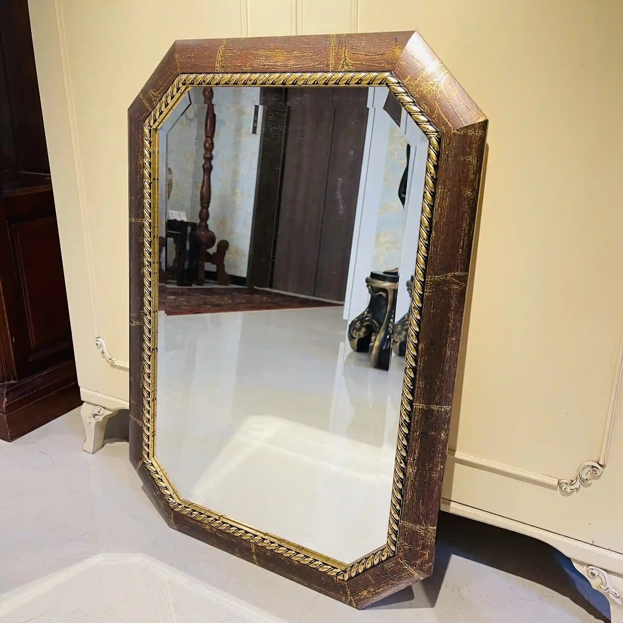 【リユース】 ウォールミラー / イタリア