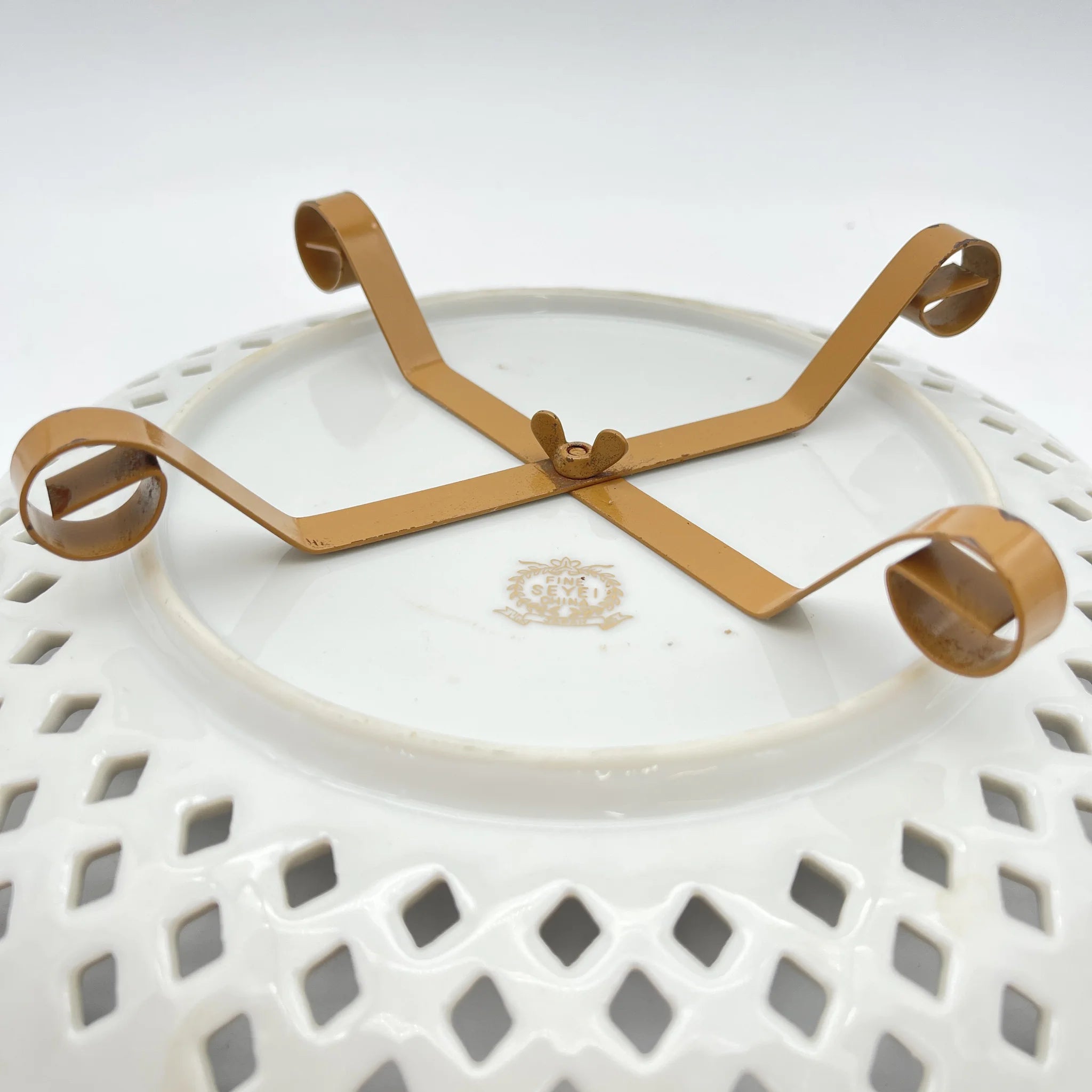 【复古】土窑/濑荣陶器/推定1960-70s / Fine China /日本/带金属支架,拉提斯工件,牡丹文
