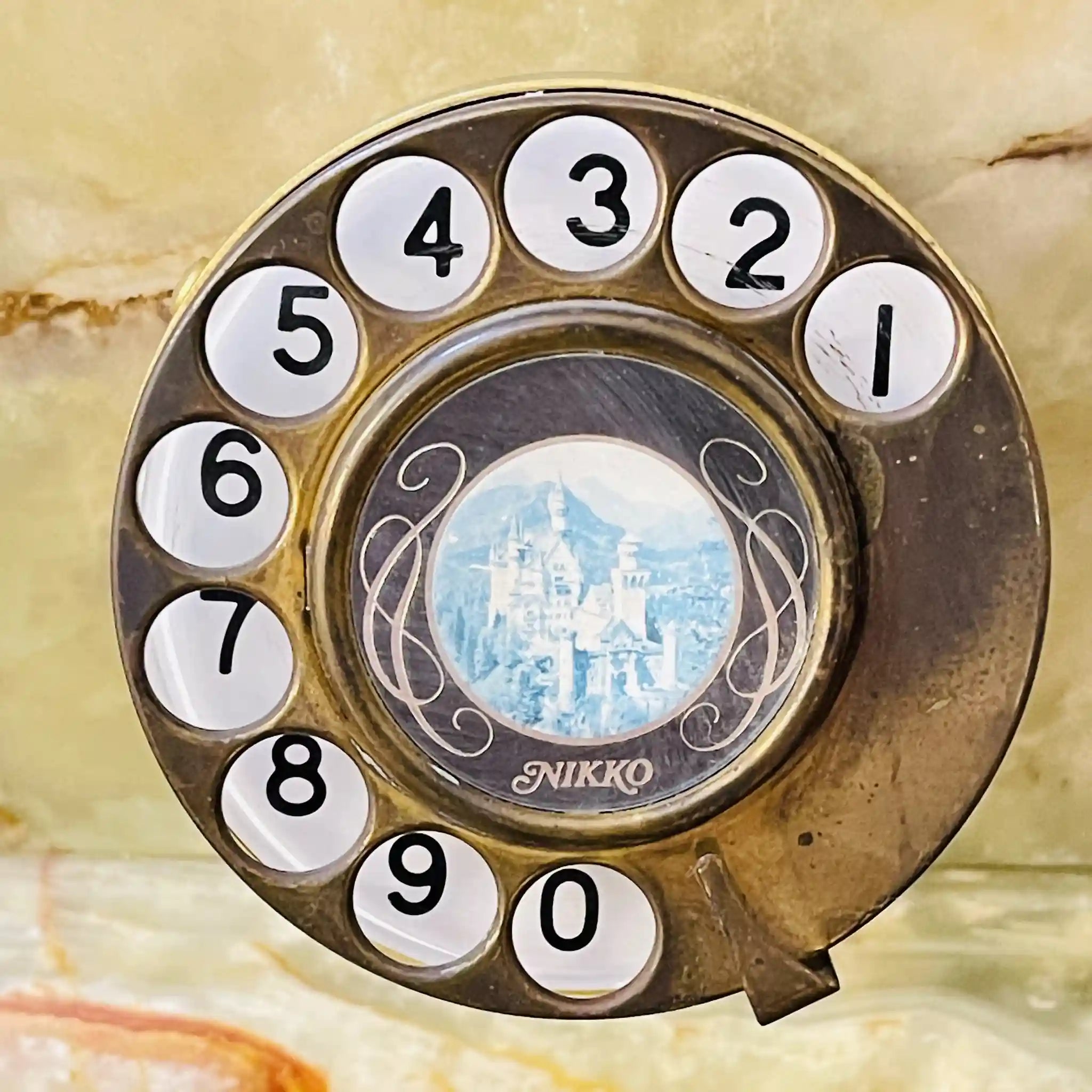 【リユース】 ダイヤル式電話機 / 日興電機製作所 / 大理石