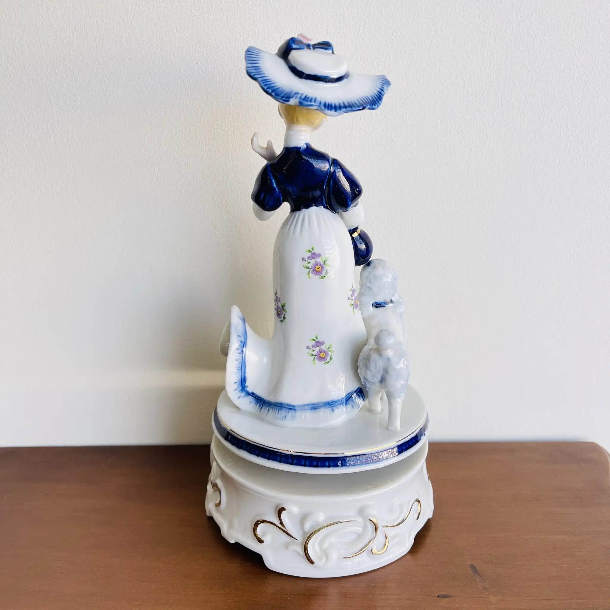 【リユース】 フィギュリンオルゴール人形 / ドマン(Demain) / コバルト人形シリーズ / 1980年頃 / 陶器 / イタリア / 補修あり