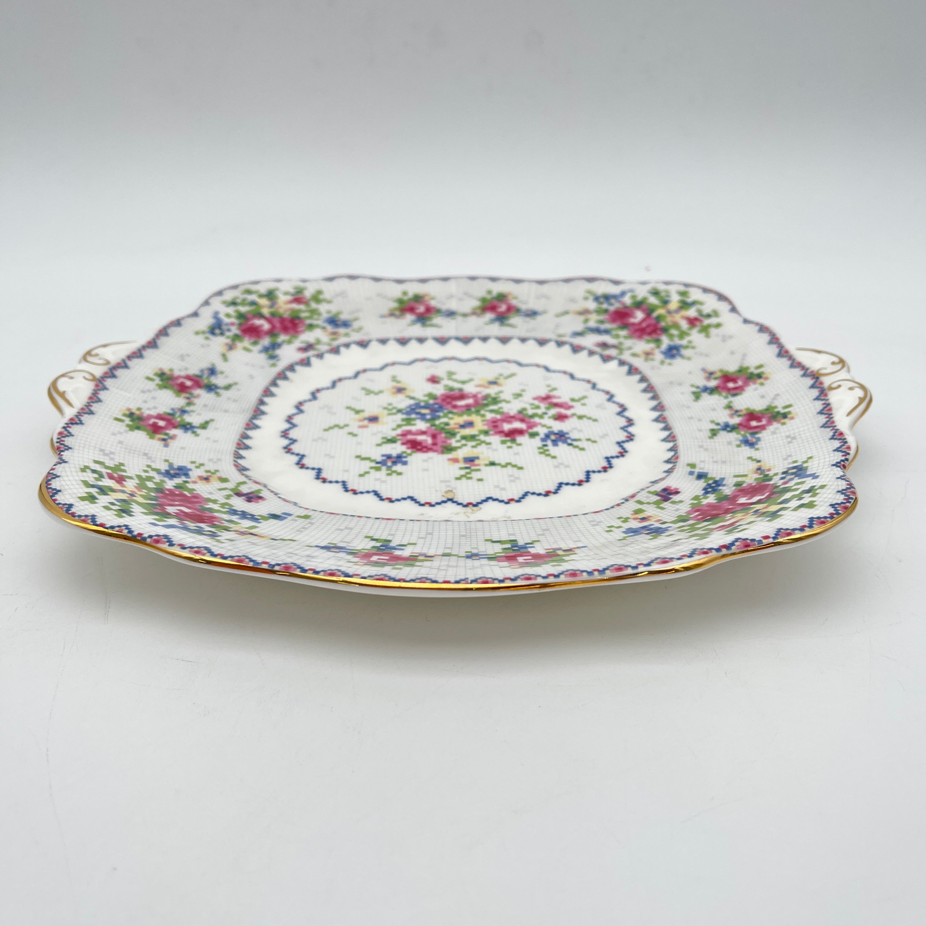 【复古】方形盘子/ Royal Albert / Petit Point /估计1930-70s / Bone China /英国/小波湾风