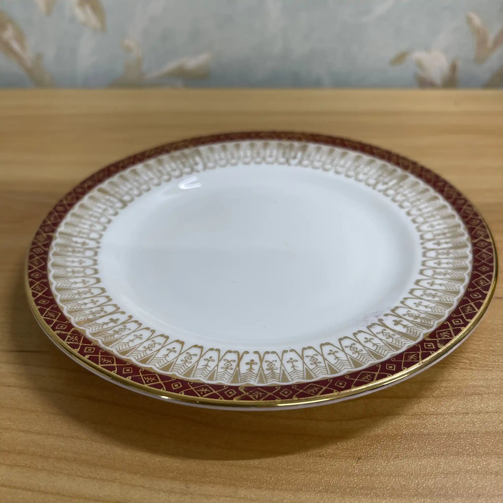 【复古】三重奏(c&s +甜点盘)2p / Royal Grafton / Majestic /估计20c中期/ Fine Bone China /英国/金彩