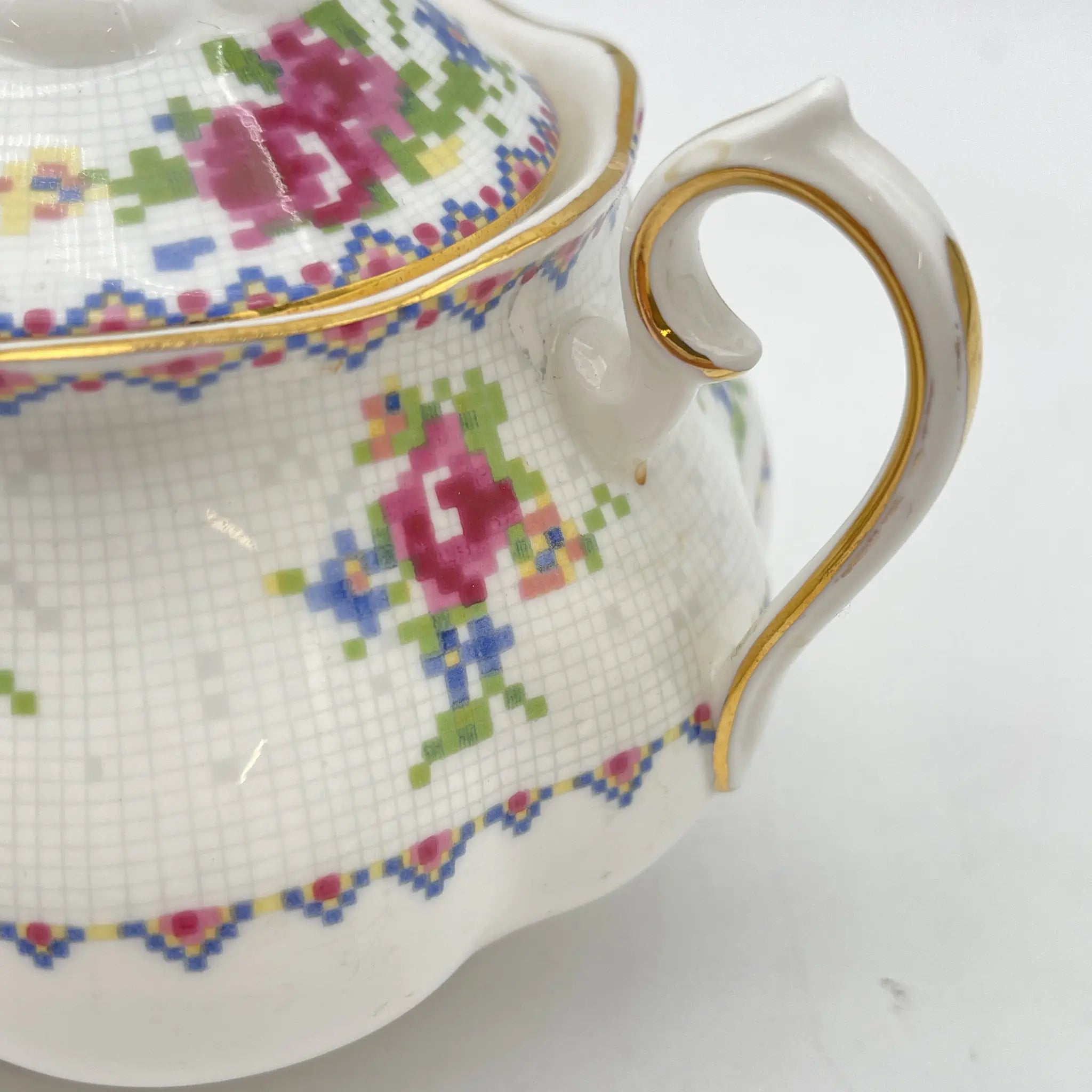 【复古】糖碗(糖罐)/ Royal Albert / Petit Point /估计1930-70s / Bone China /英国/小波湾风