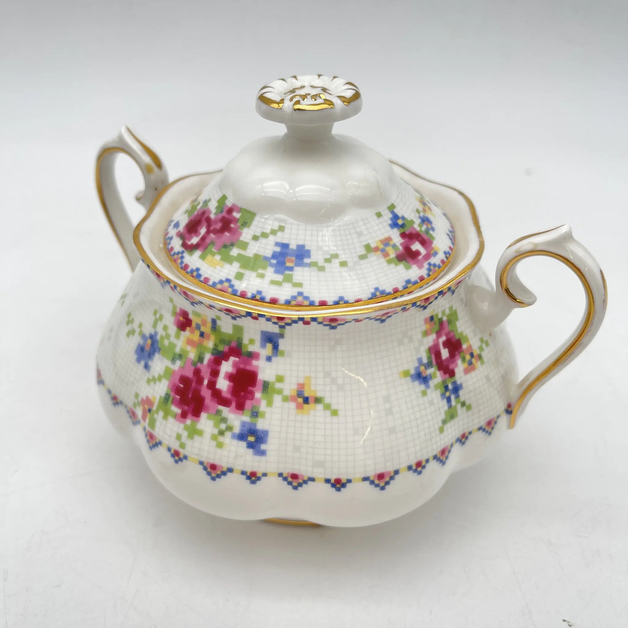 【复古】糖碗(糖罐)/ Royal Albert / Petit Point /估计1930-70s / Bone China /英国/小波湾风