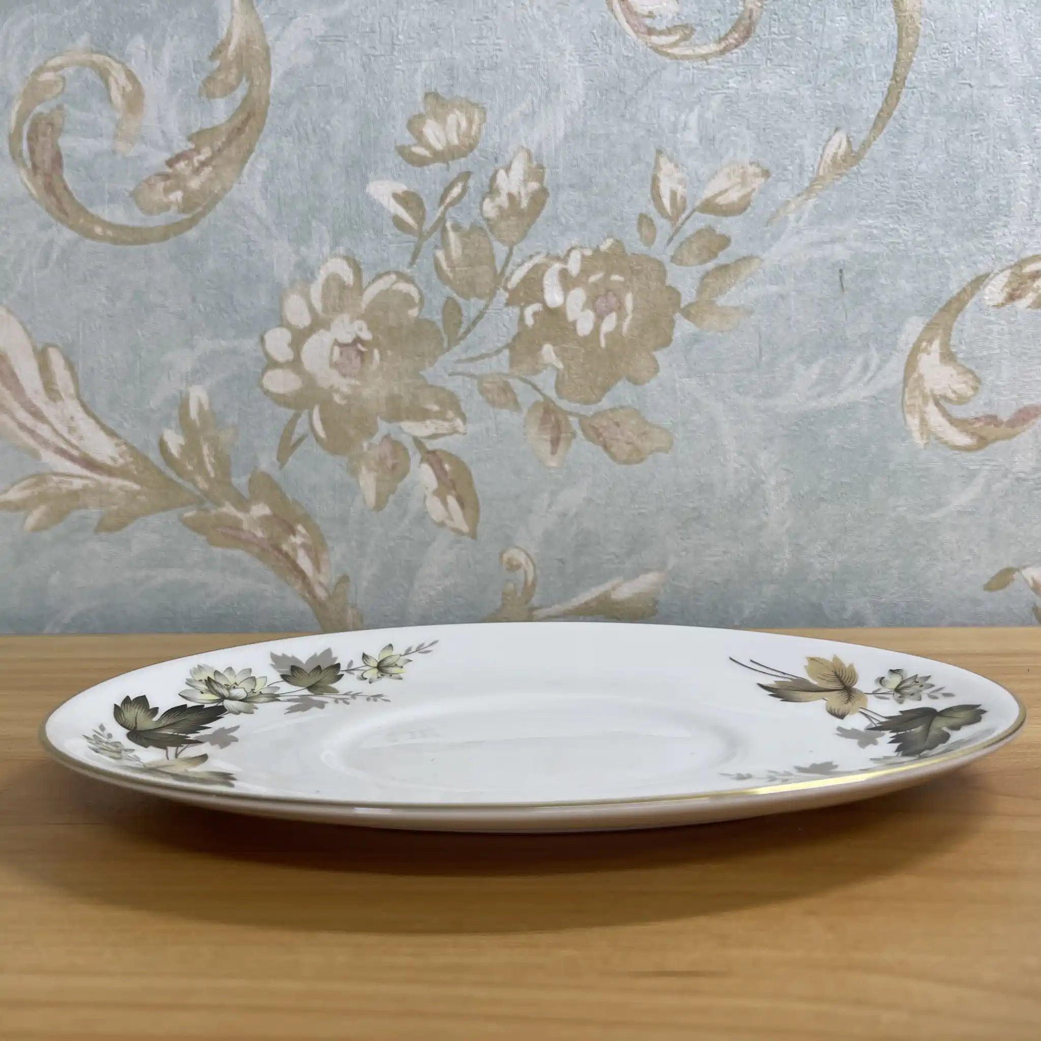 【复古】酱料船+茶托/ Royal Doulton / Larchmont /估计20c中后期/瓷器/英国/金彩