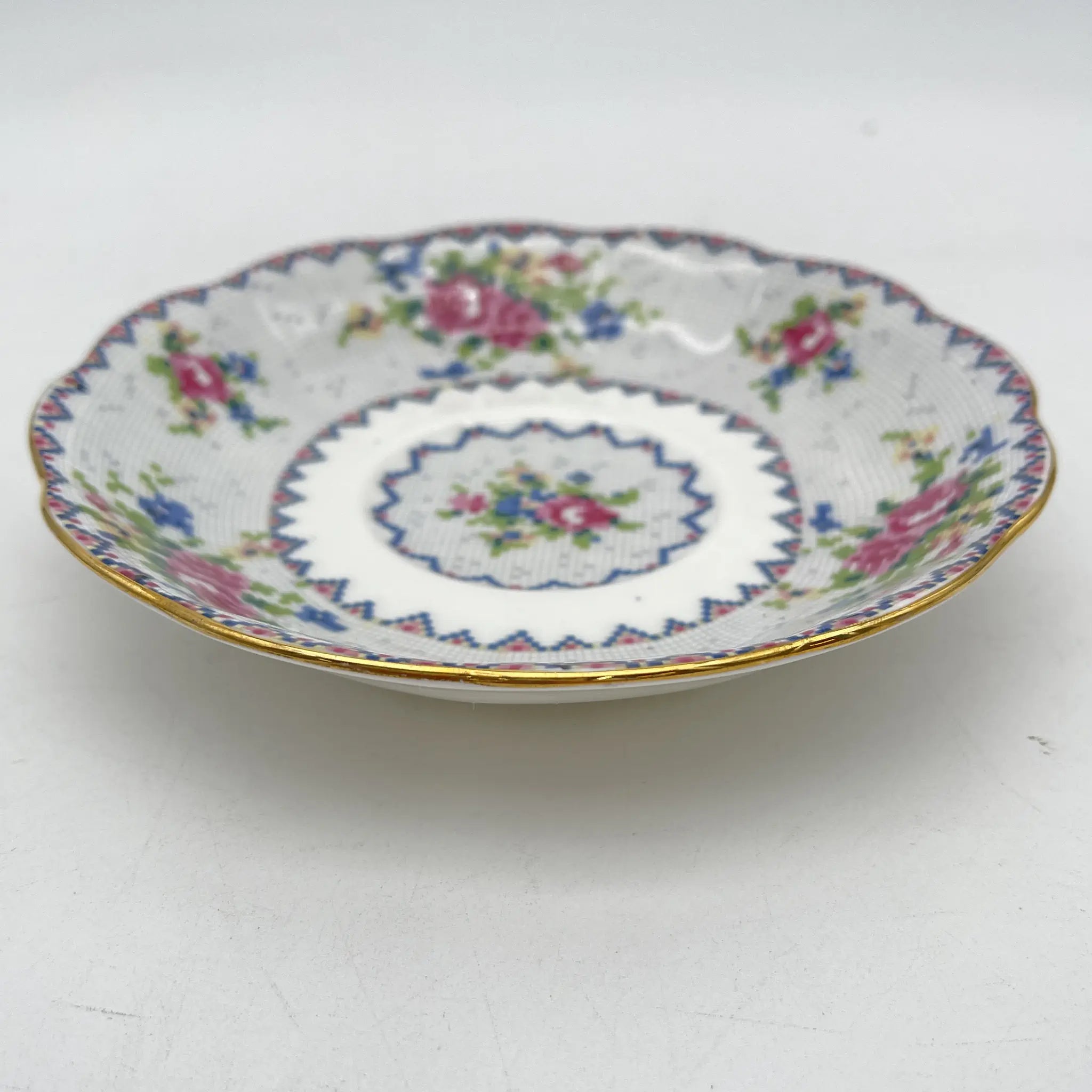【复古】三重奏(茶杯&茶托+甜点盘)2p / Royal Albert / Petit Point /估计1930-70s / Bone China /英国 小波风