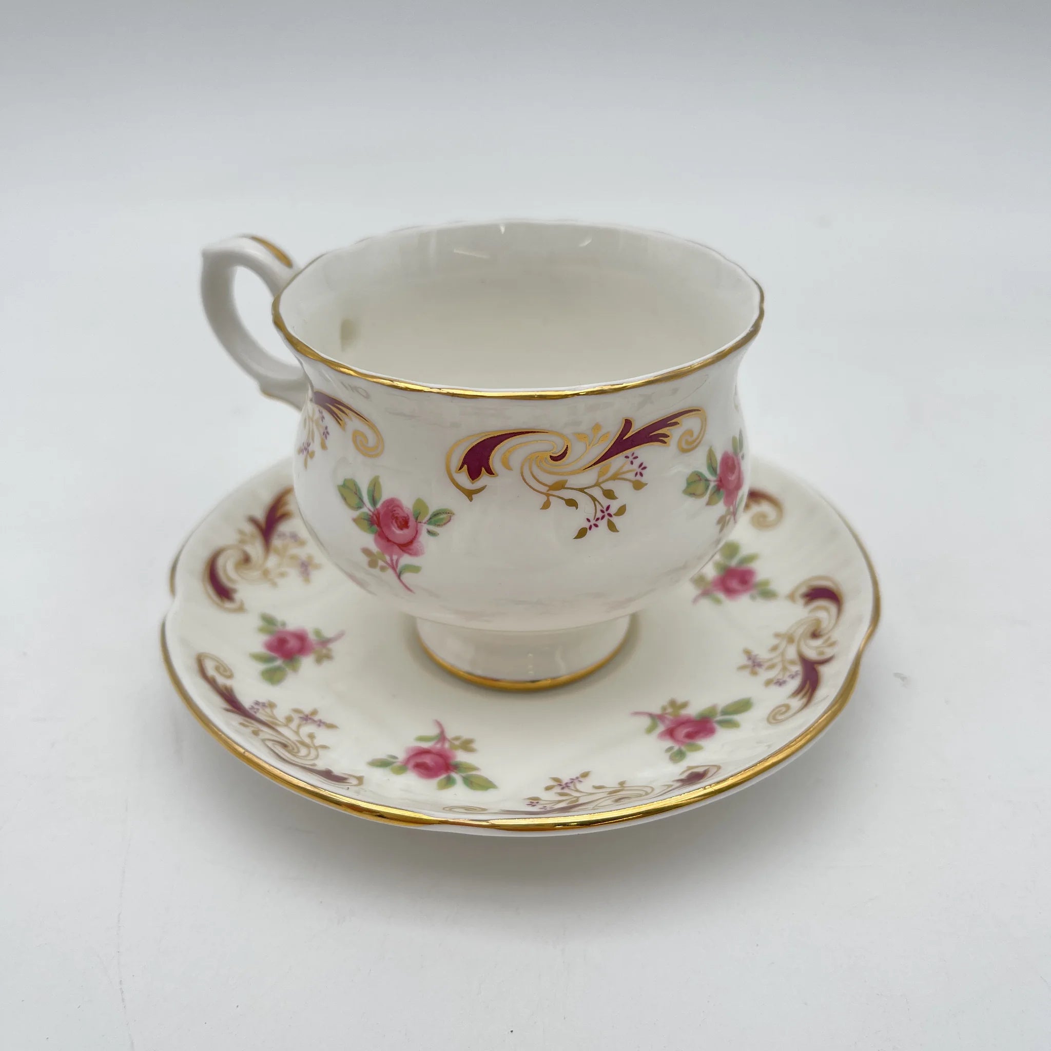 【复古】茶杯&茶托2p +备用茶托/ Crown Staffordshire(皇冠斯塔福德郡)/估计1930-50s / Fine Bone China /英国/玫瑰,滚动