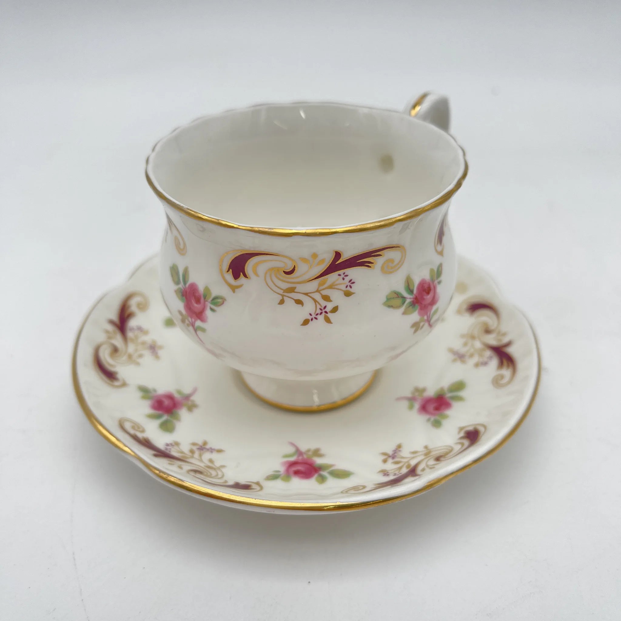 【复古】茶杯&碟子2p / Crown Staffordshire(皇冠斯塔福德郡)/估计1930-50s / Fine Bone China /英国/ 玫瑰,滚动
