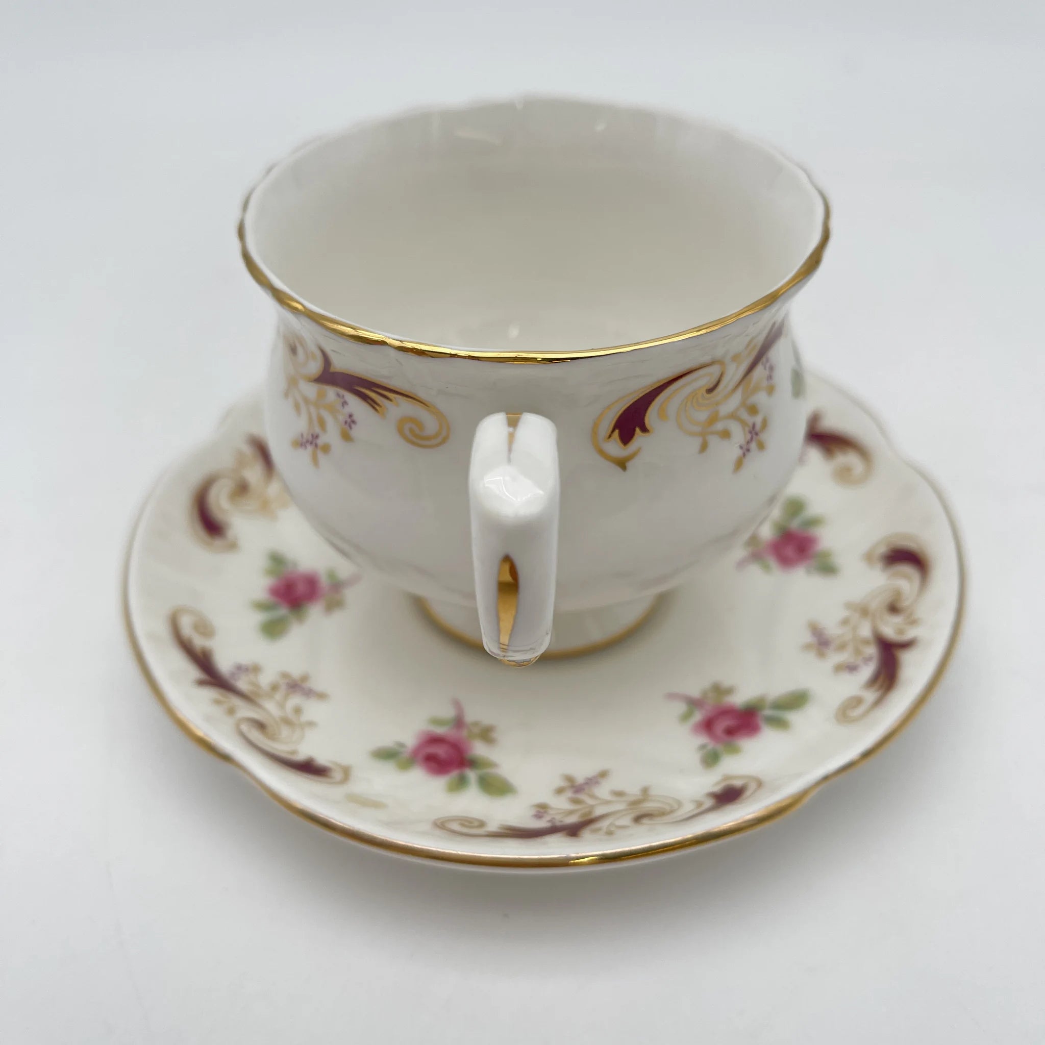 【复古】茶杯&茶托2p +备用茶托/ Crown Staffordshire(皇冠斯塔福德郡)/估计1930-50s / Fine Bone China /英国/玫瑰,滚动