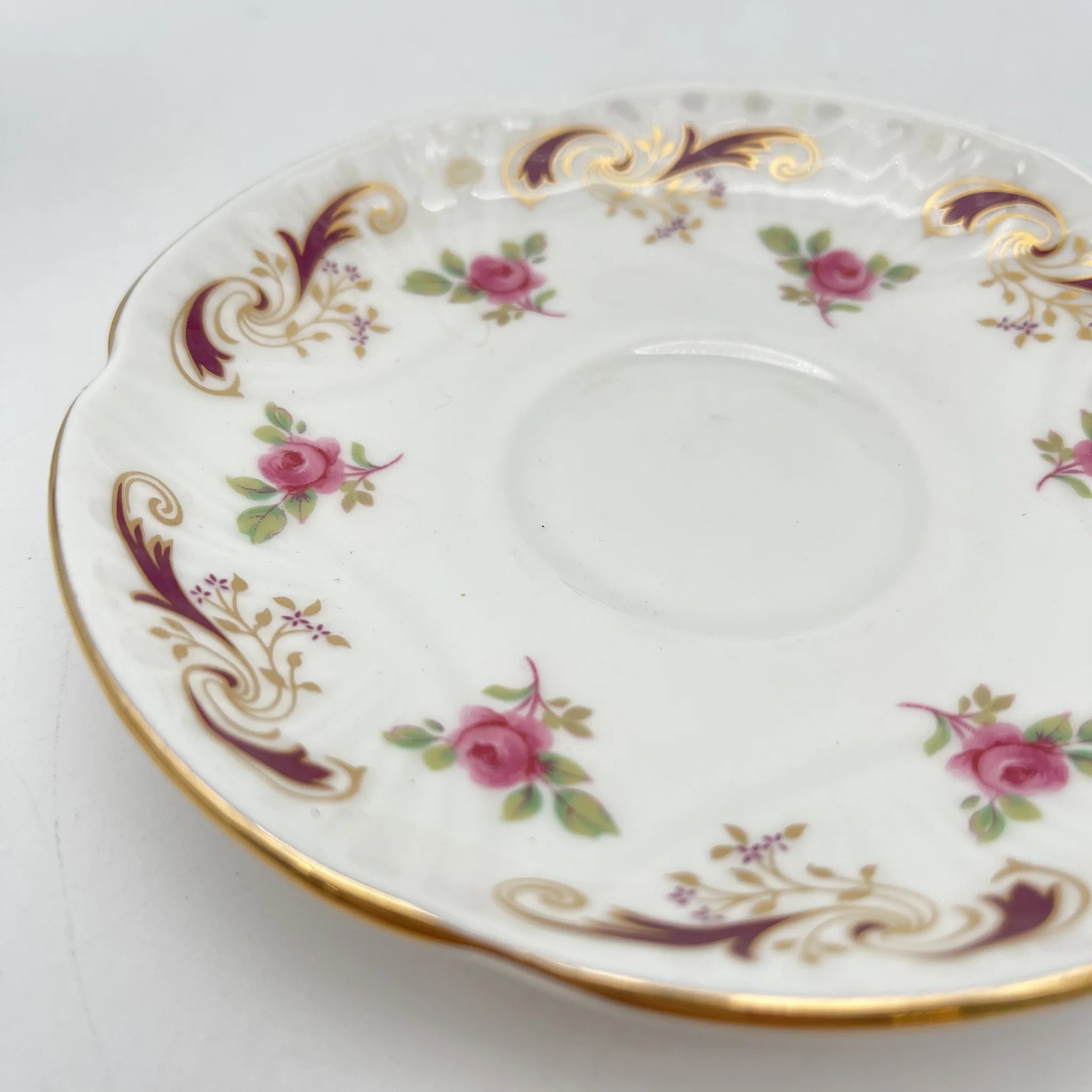 【复古】茶杯&茶托2p +备用茶托/ Crown Staffordshire(皇冠斯塔福德郡)/估计1930-50s / Fine Bone China /英国/玫瑰,滚动