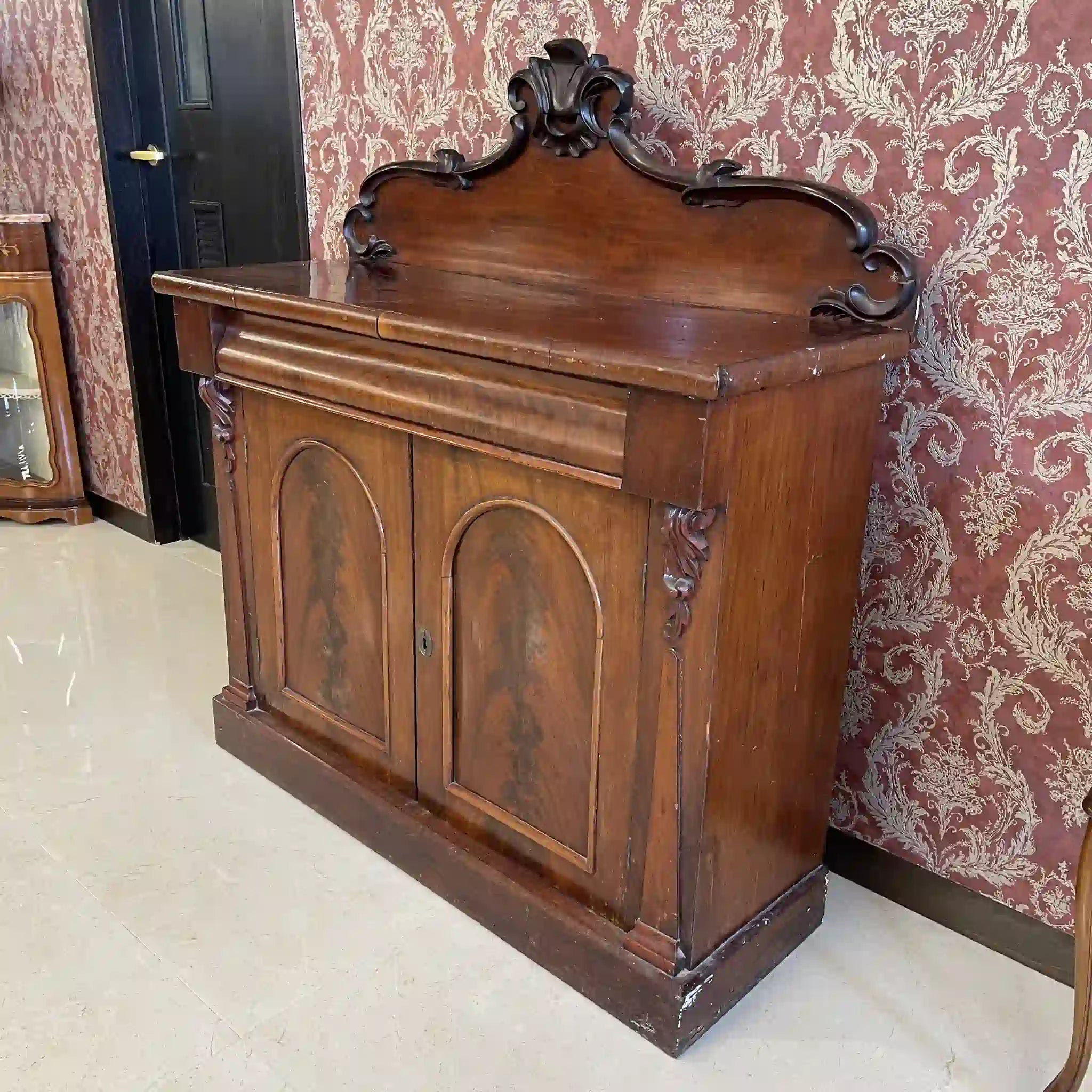 【アンティーク】 サイドキャビネット / ヴィクトリアンスタイル / イギリス