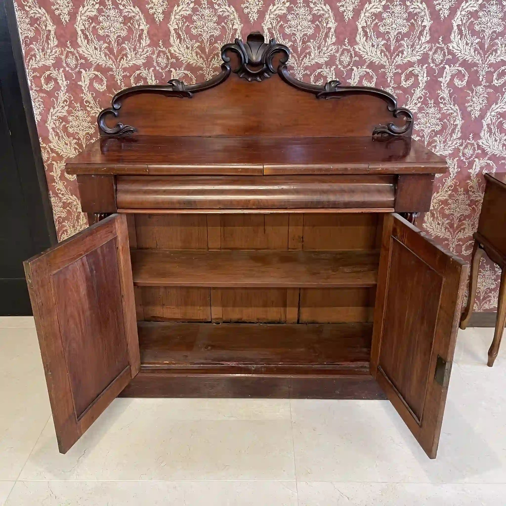 Antique Side Cabinet / Victorian Style / Late 19th Century (Estimated) / Mahogany / England