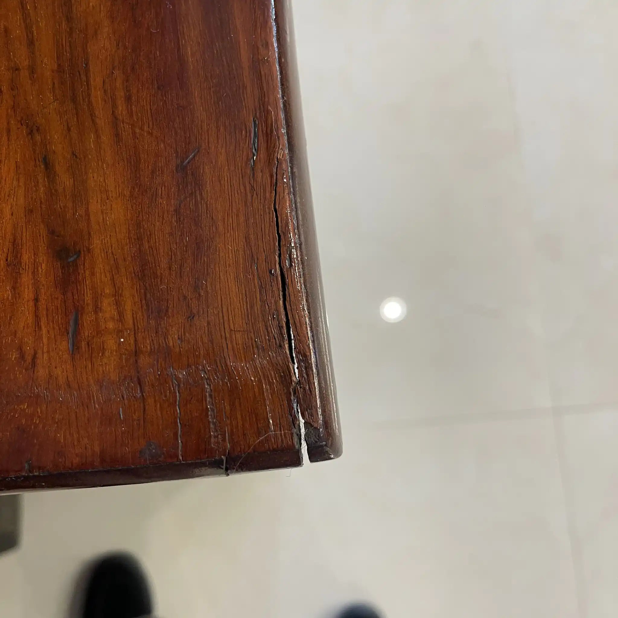 Antique Side Cabinet / Victorian Style / Late 19th Century (Estimated) / Mahogany / England
