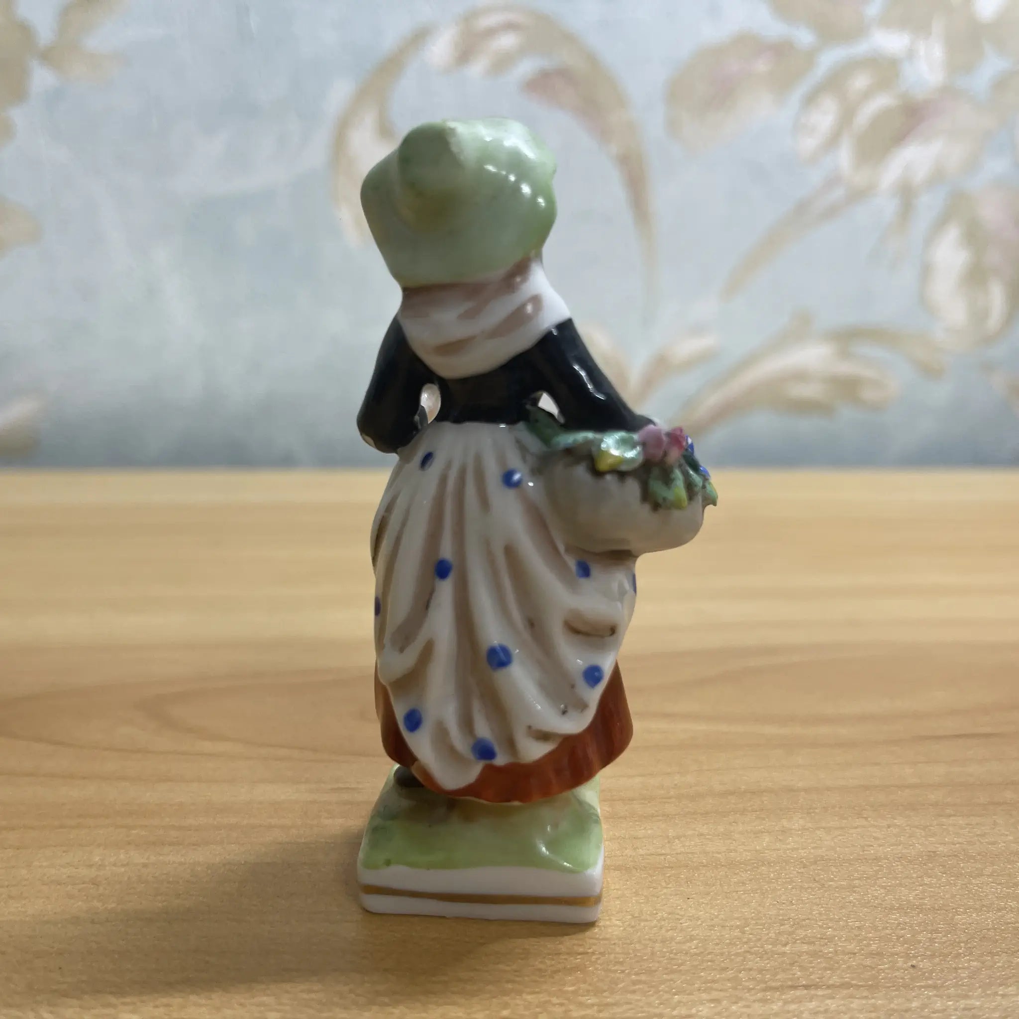 【古董】手办(陶瓷器人偶)