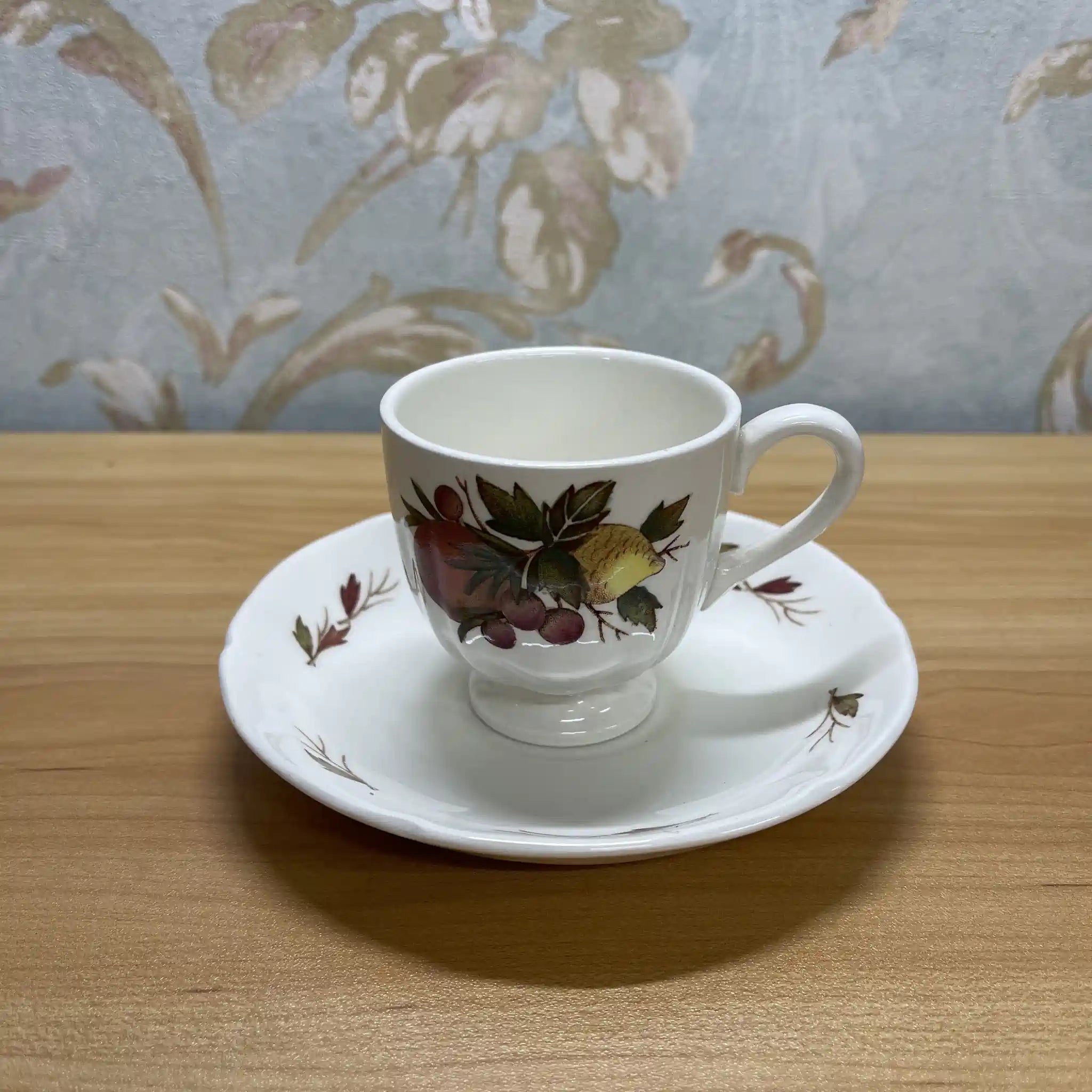 【ビンテージ】 カップ&ソーサー2P / Wedgewood (ウェッジウッド) / Drury Lane / 推定20C中期 / 陶器 / イギリス