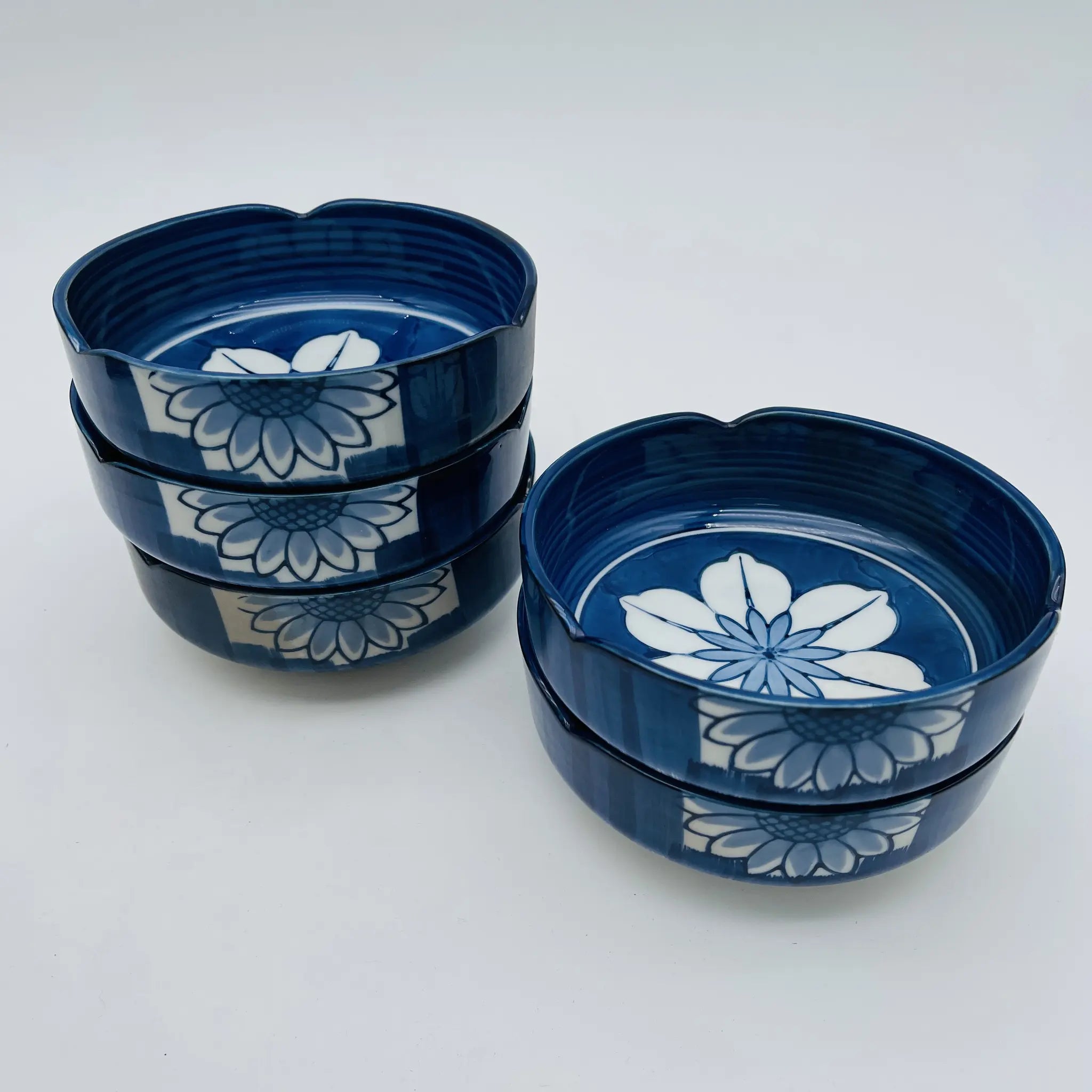 【リユース】 小鉢揃 5P / 源山作 / 有田焼 / 日本 / 染付 / 箱付き