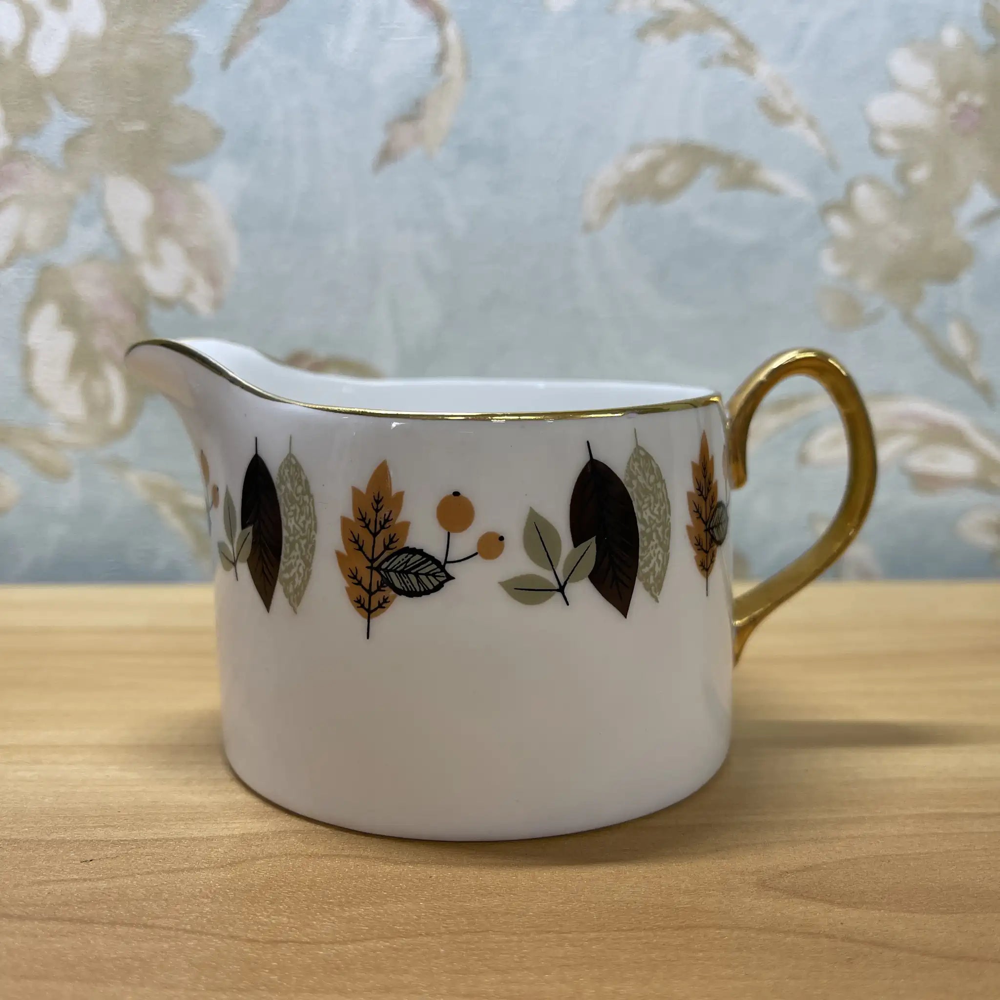 【ビンテージ】 クリーマー (ミルクピッチャー) / Royal Imperial (ロイヤル・インペリアル) / 推定20C中期 / Bone China / イギリス / オータム・リーフ, 金彩